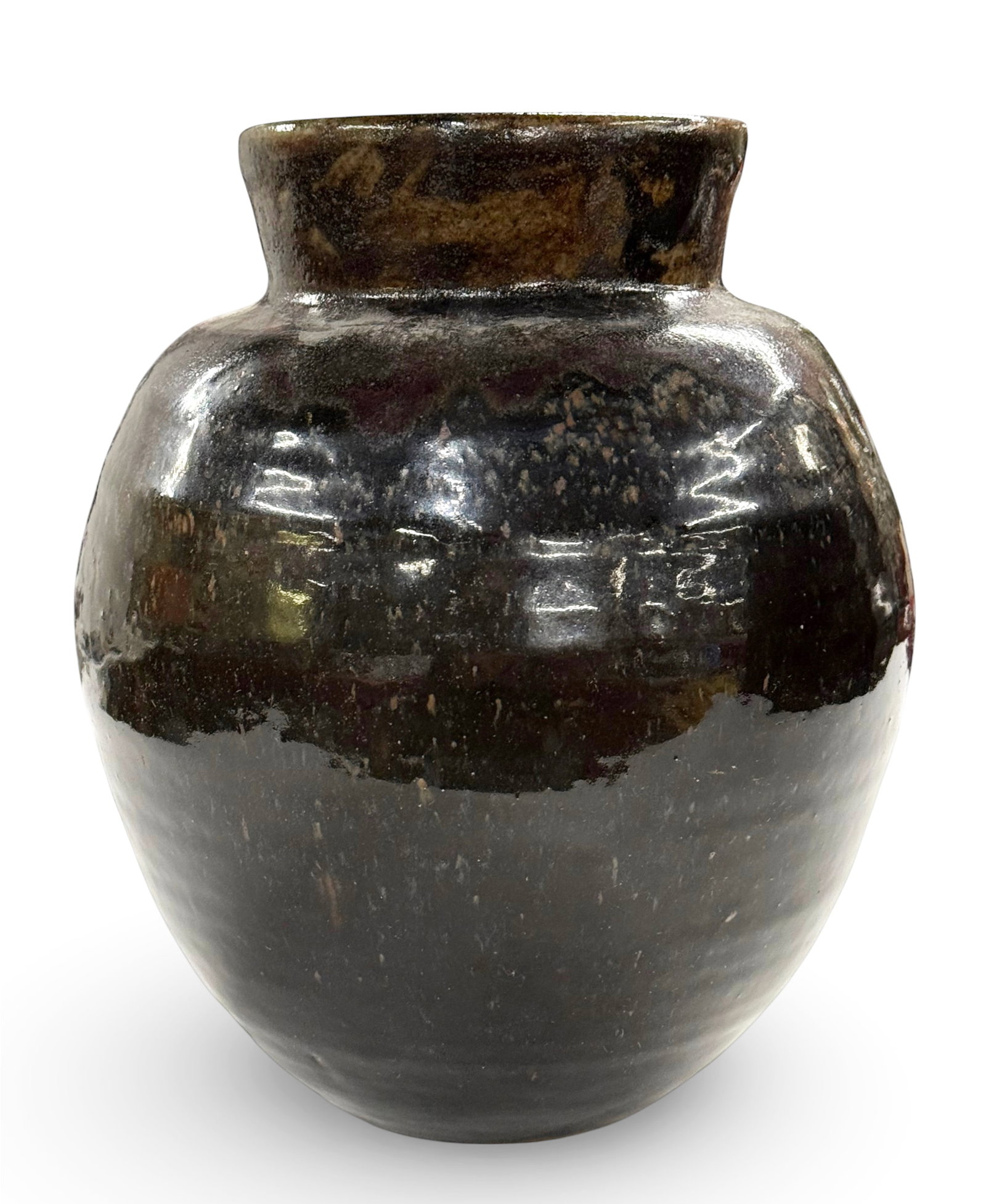 Arthur Towata Japanese Pottery Vase.: The piece is signed on its underside, and comes with paperwork regarding the artist. It looks to be in good overall condition. It measures 9" tall and 7" in maximum diameter. In-house shipping is avai