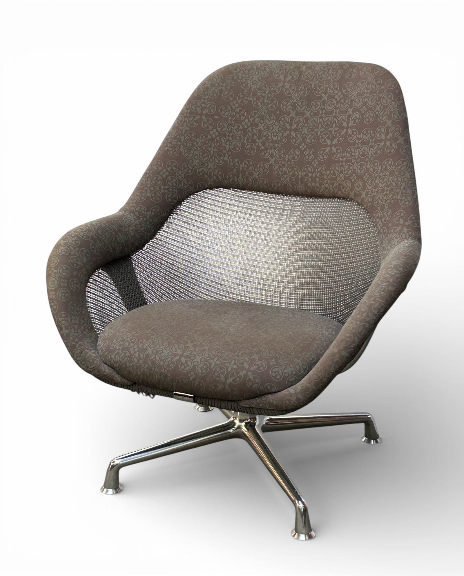 Steelcase Coalesse Swivel Chair. (1 of 9)