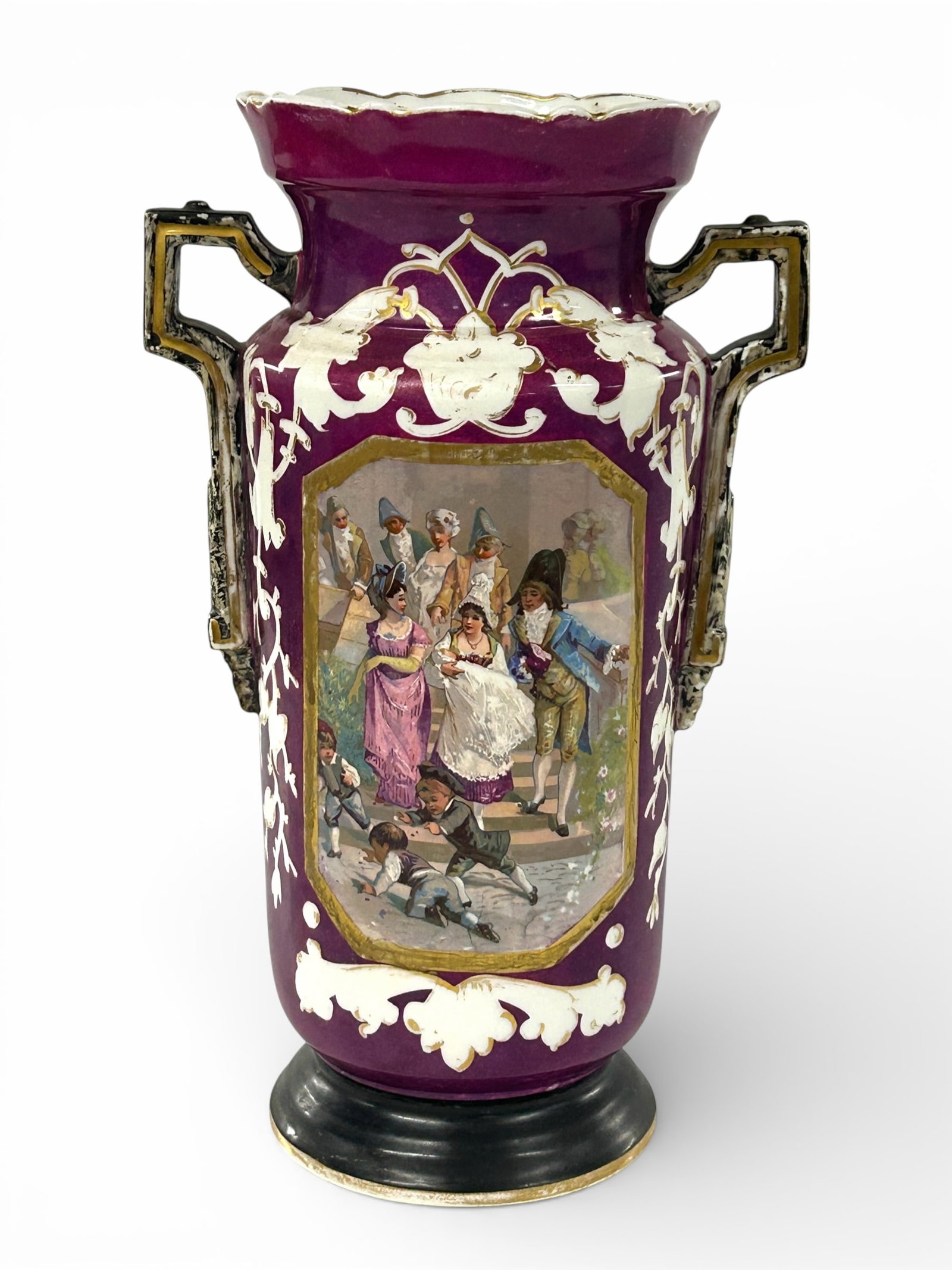 Old Paris Porcelain Vase w/ Courtyard Scene. (1 of 9)