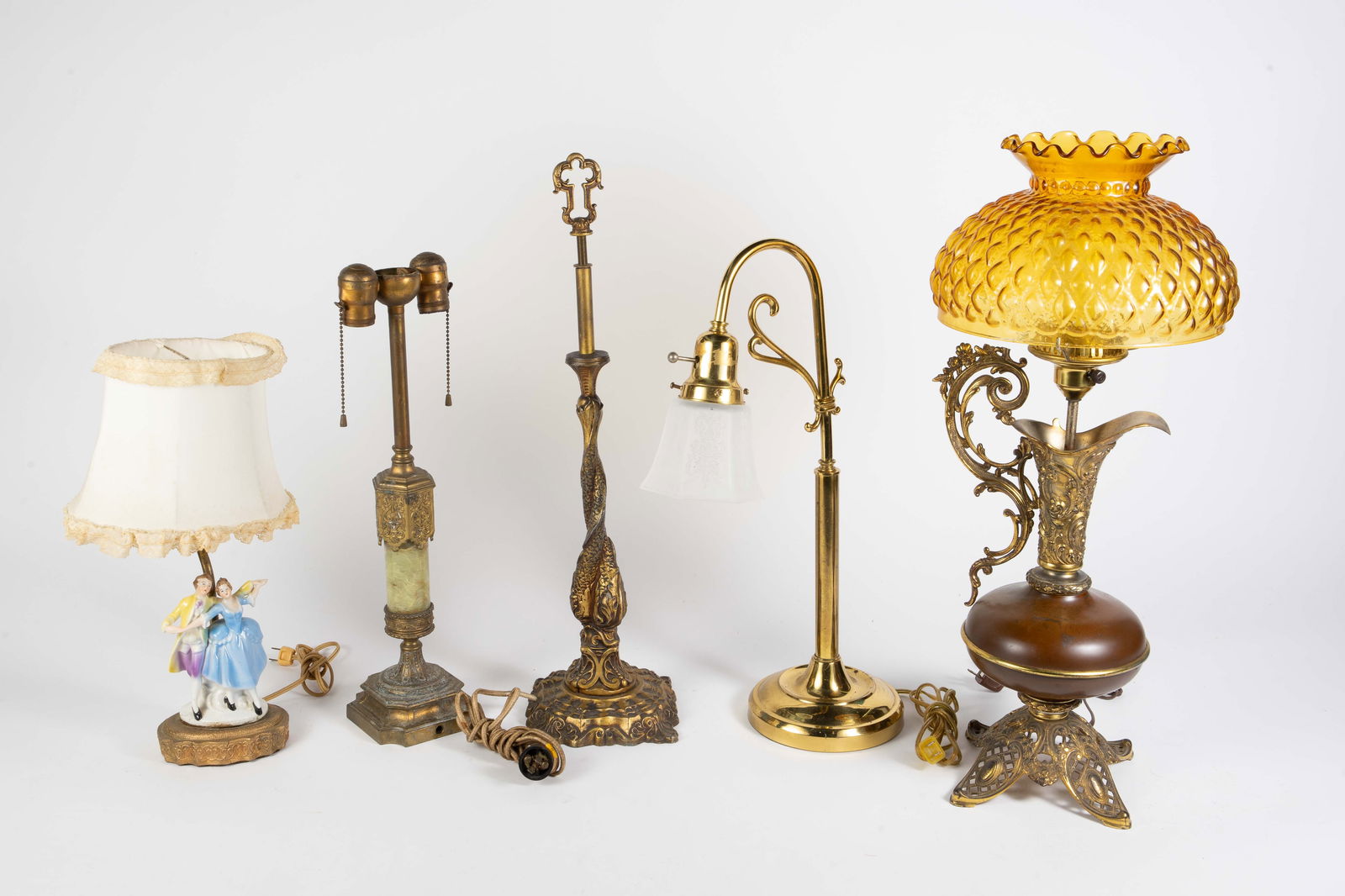 Lot of 4 Antique / Vintage Table Lamps. (1 of 11)