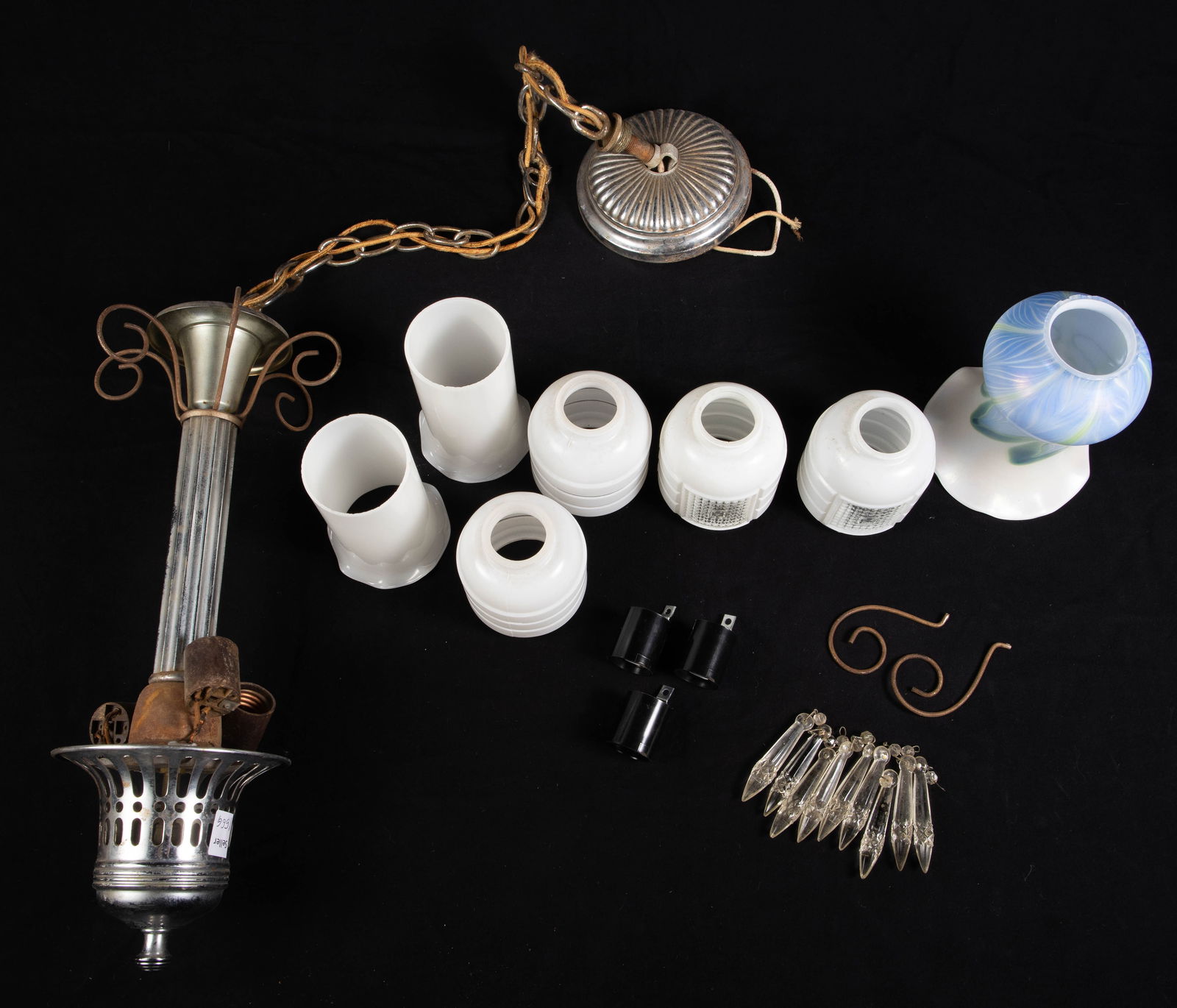 Chandelier Post, Art Deco & Art Glass Shades (1 of 6)