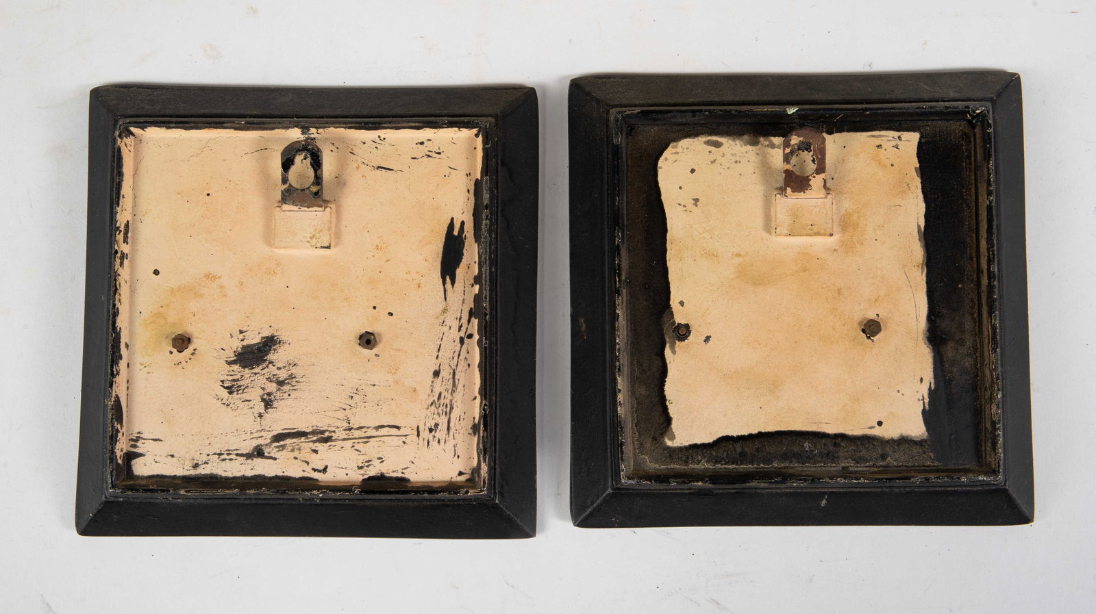 Lot: Plateau Mirrors, Clock, Candlestick. - 3