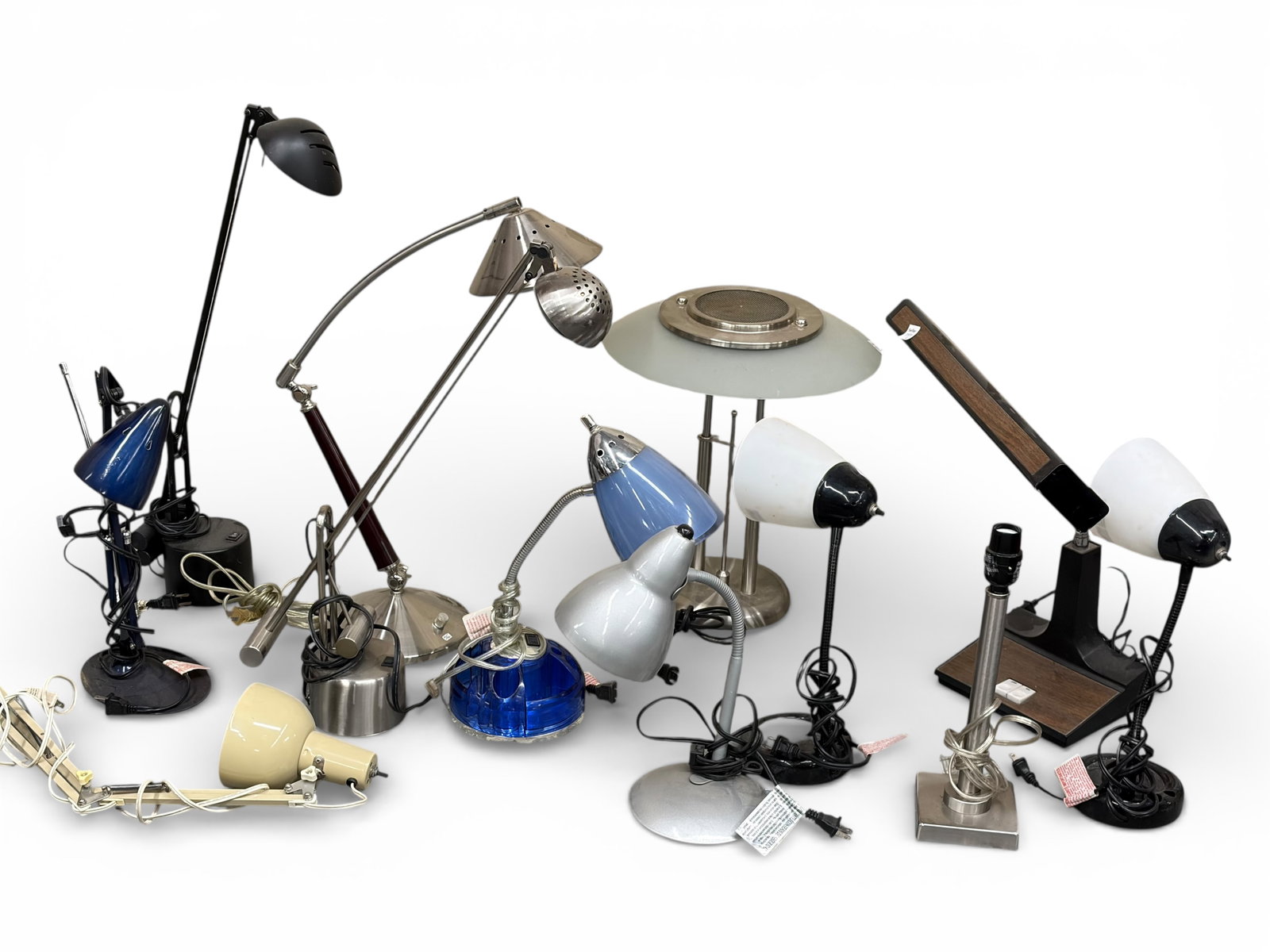 Lot of Assorted Desk Lamps- Mostly 1990's & 2000's (1 of 4)