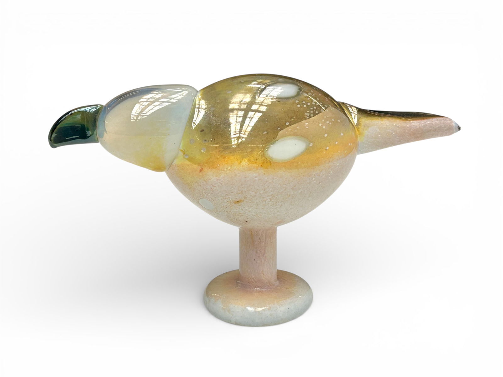 Oiva Toikka for Iittala Western March Glass Bird.: This large signed Oiva Toikka glass bird was made in Finland, and is retired. It still has the original retail sticker attached. The bird has striking gold, peach, and white tones. It looks to be in