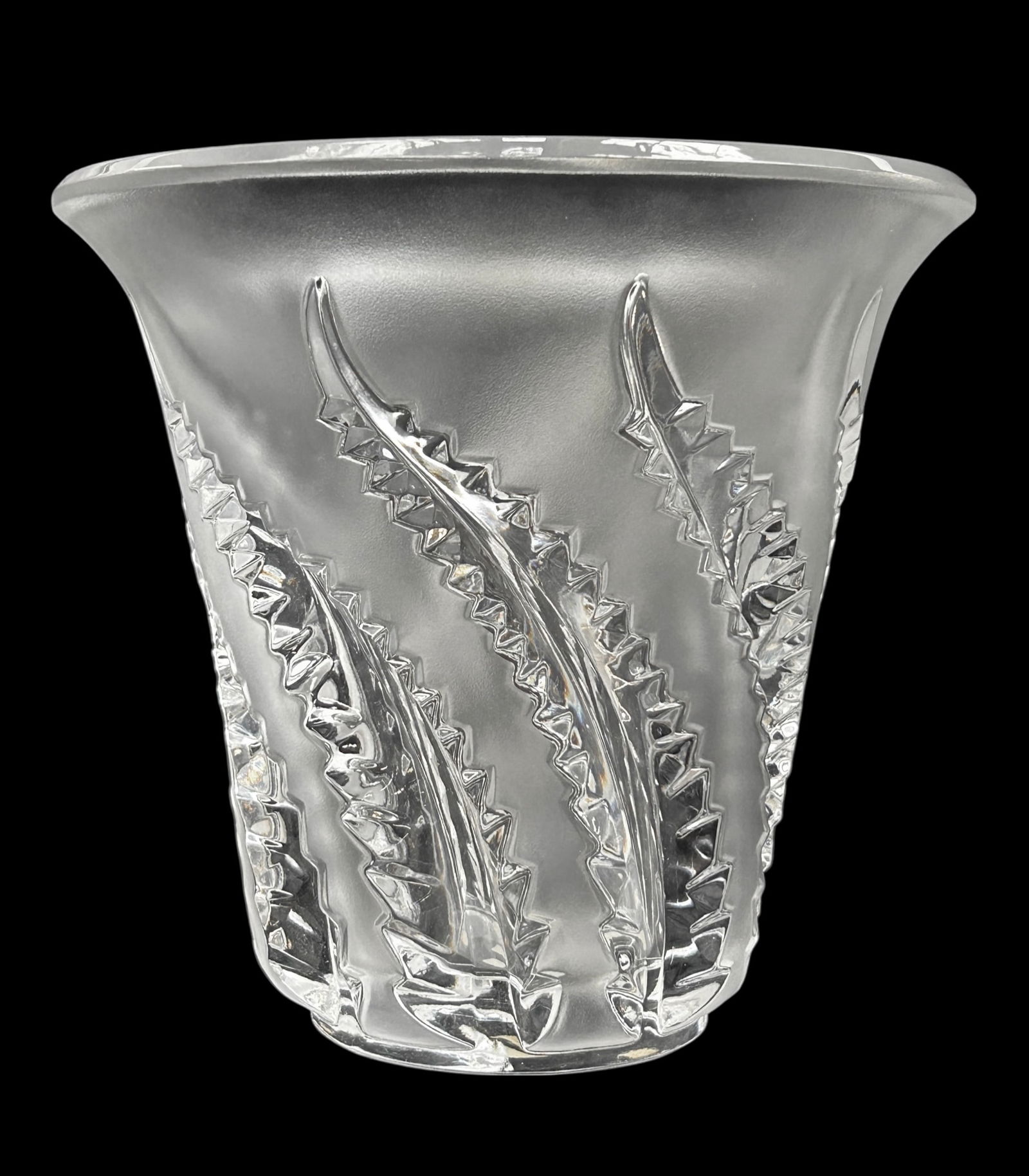 Lalique France Lobelia Crystal Fern Vase. (1 of 9)