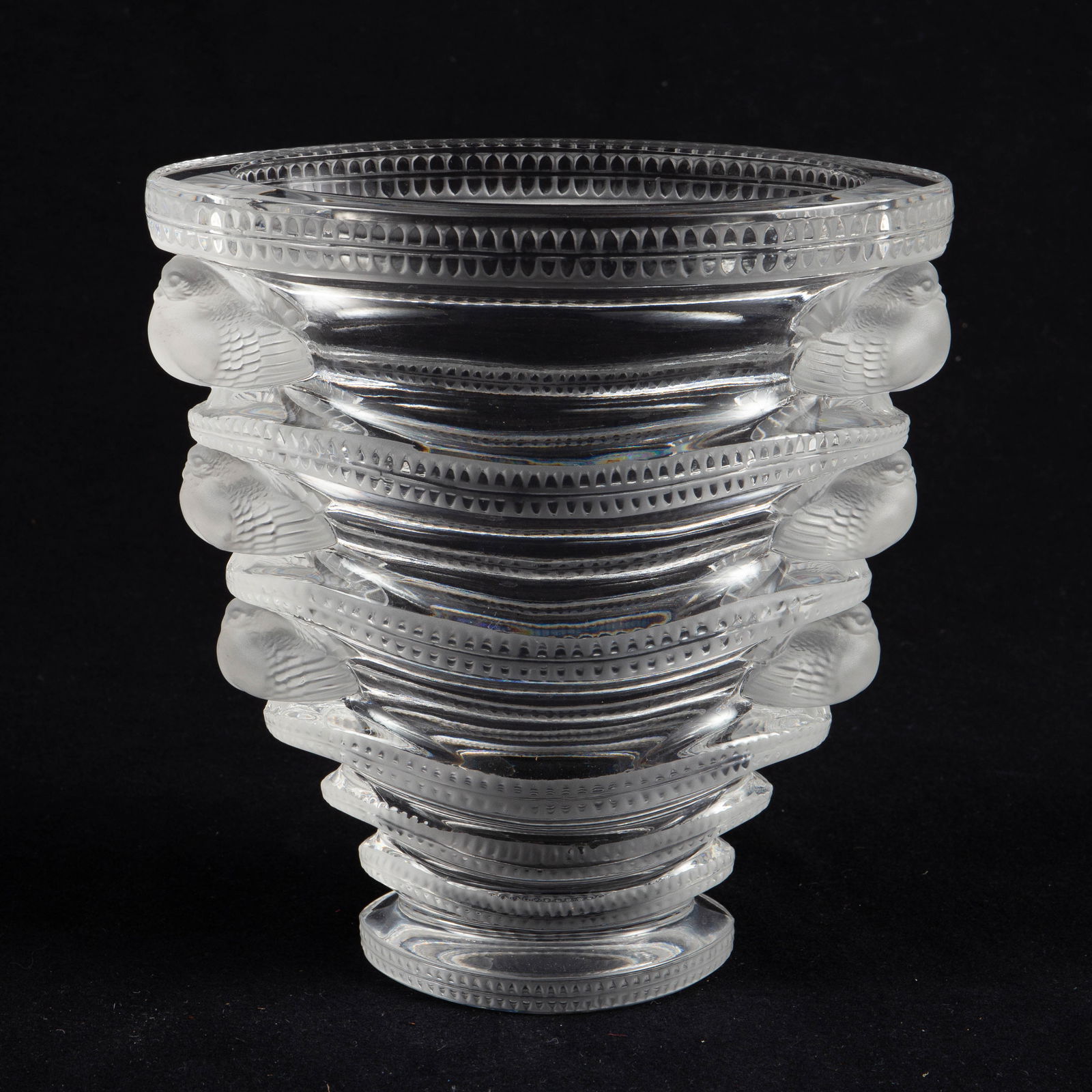 Lalique France Saint Marc Crystal Vase w/ Birds. (1 of 5)