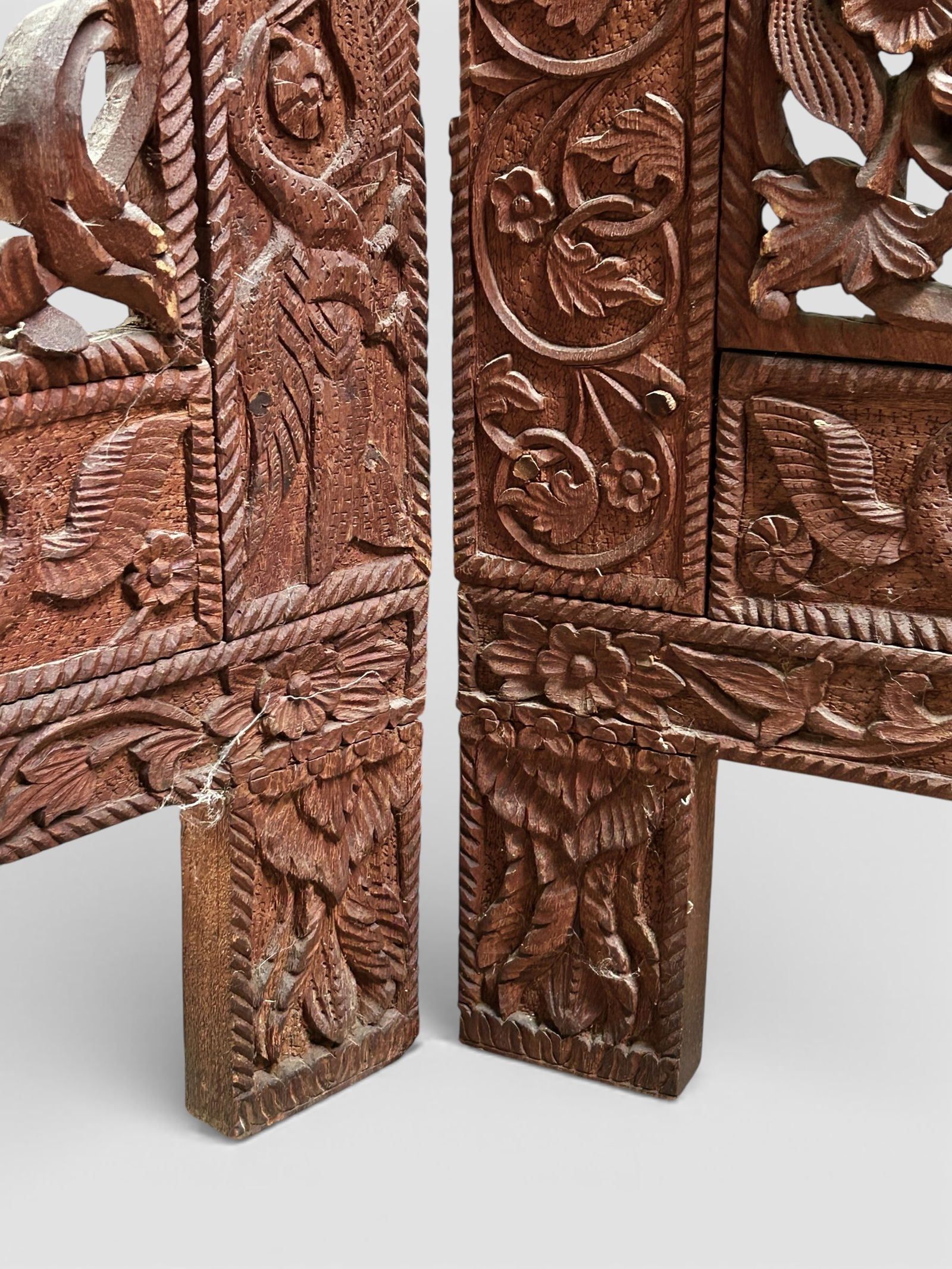 Ornately Carved Thai Screen. - 11