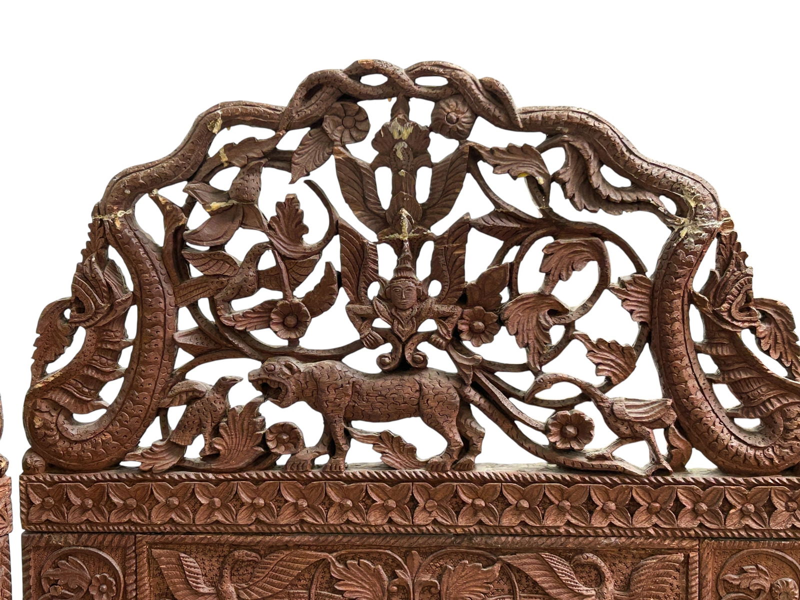 Ornately Carved Thai Screen. - 3
