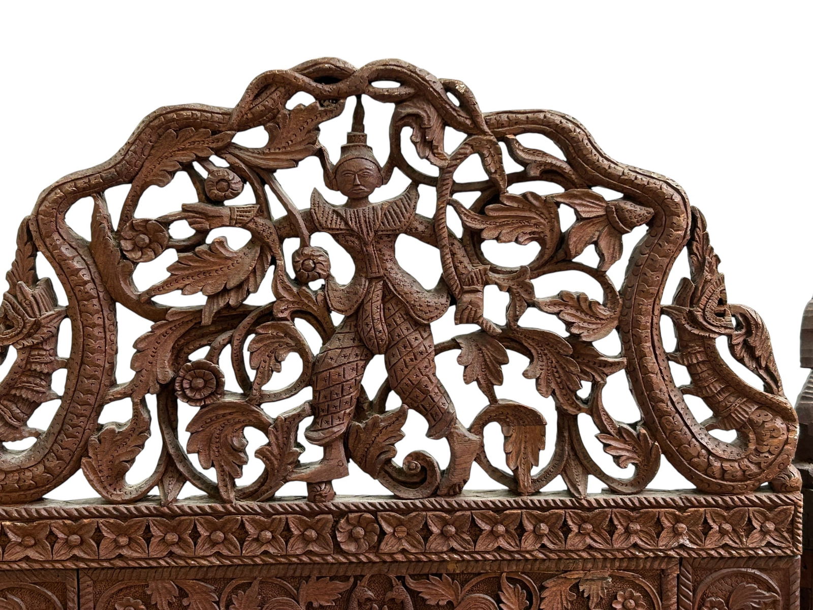 Ornately Carved Thai Screen. - 4