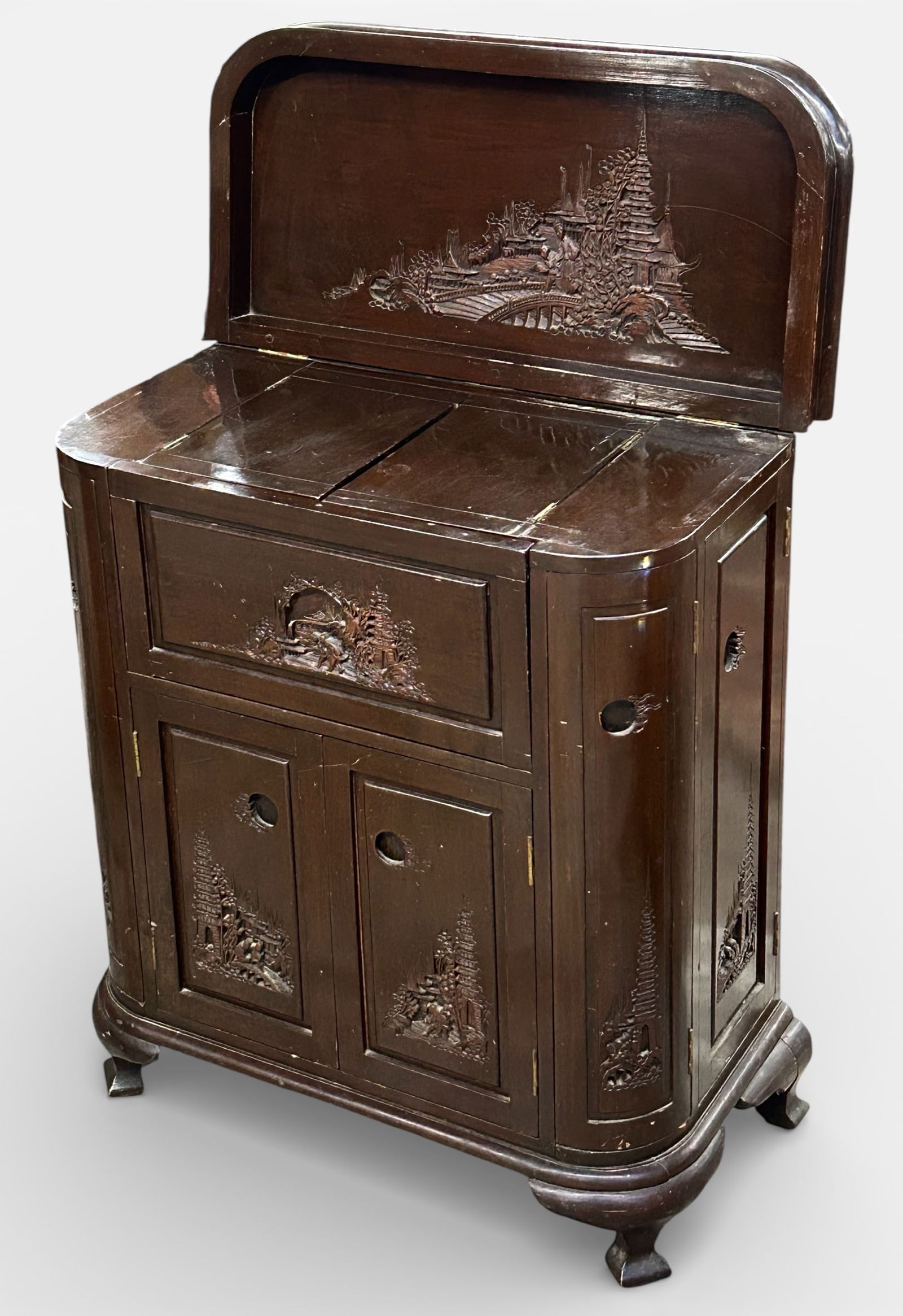 Carved Asian Bar. - 10