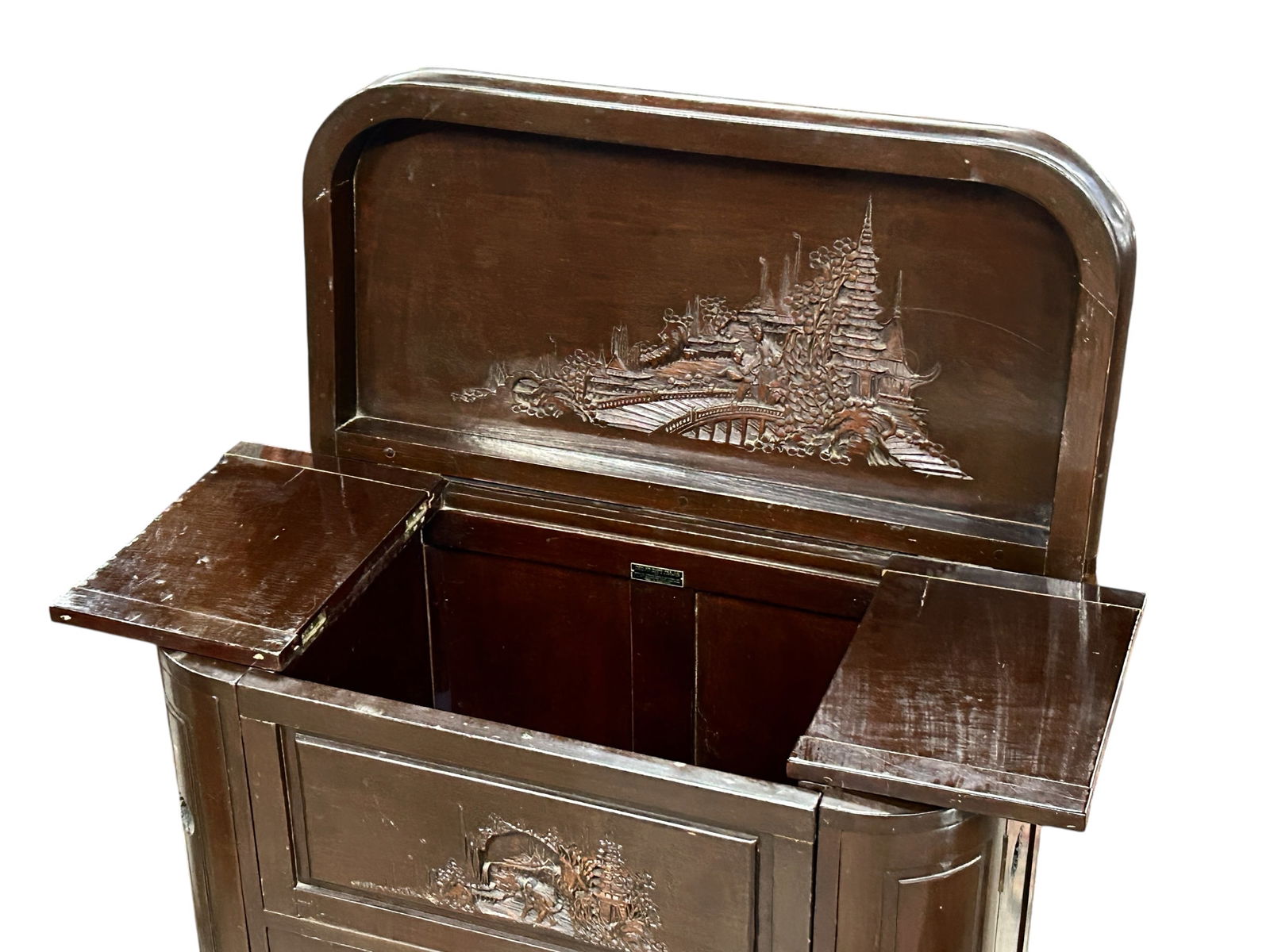 Carved Asian Bar. - 12