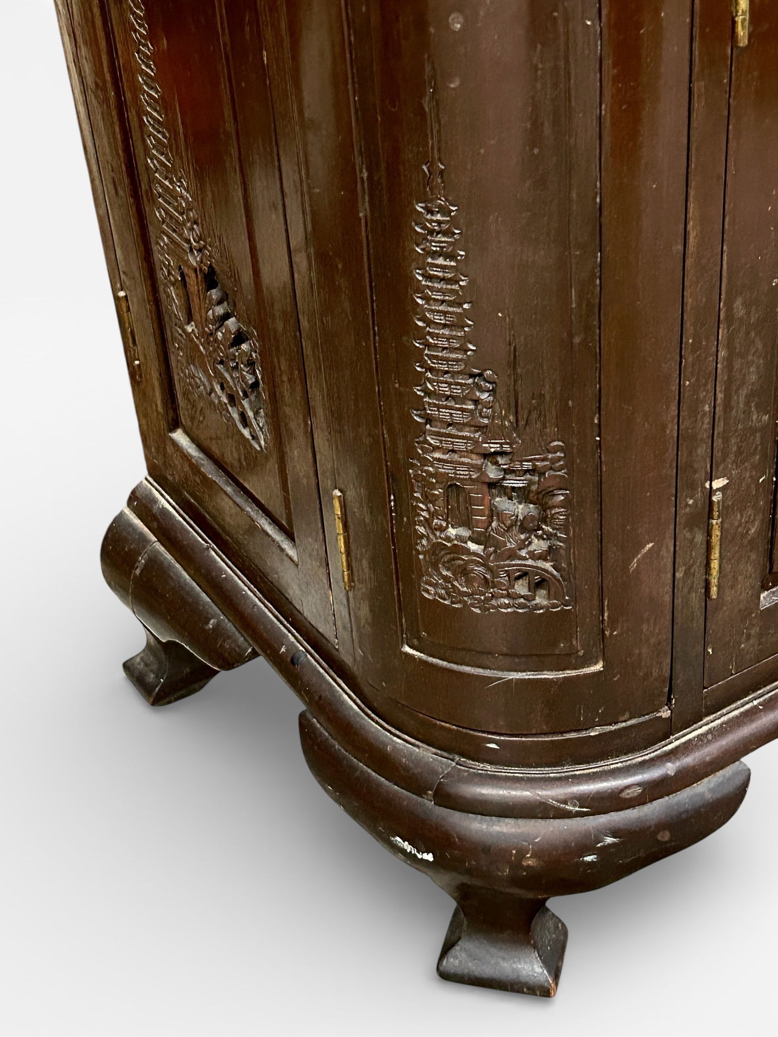 Carved Asian Bar. - 6