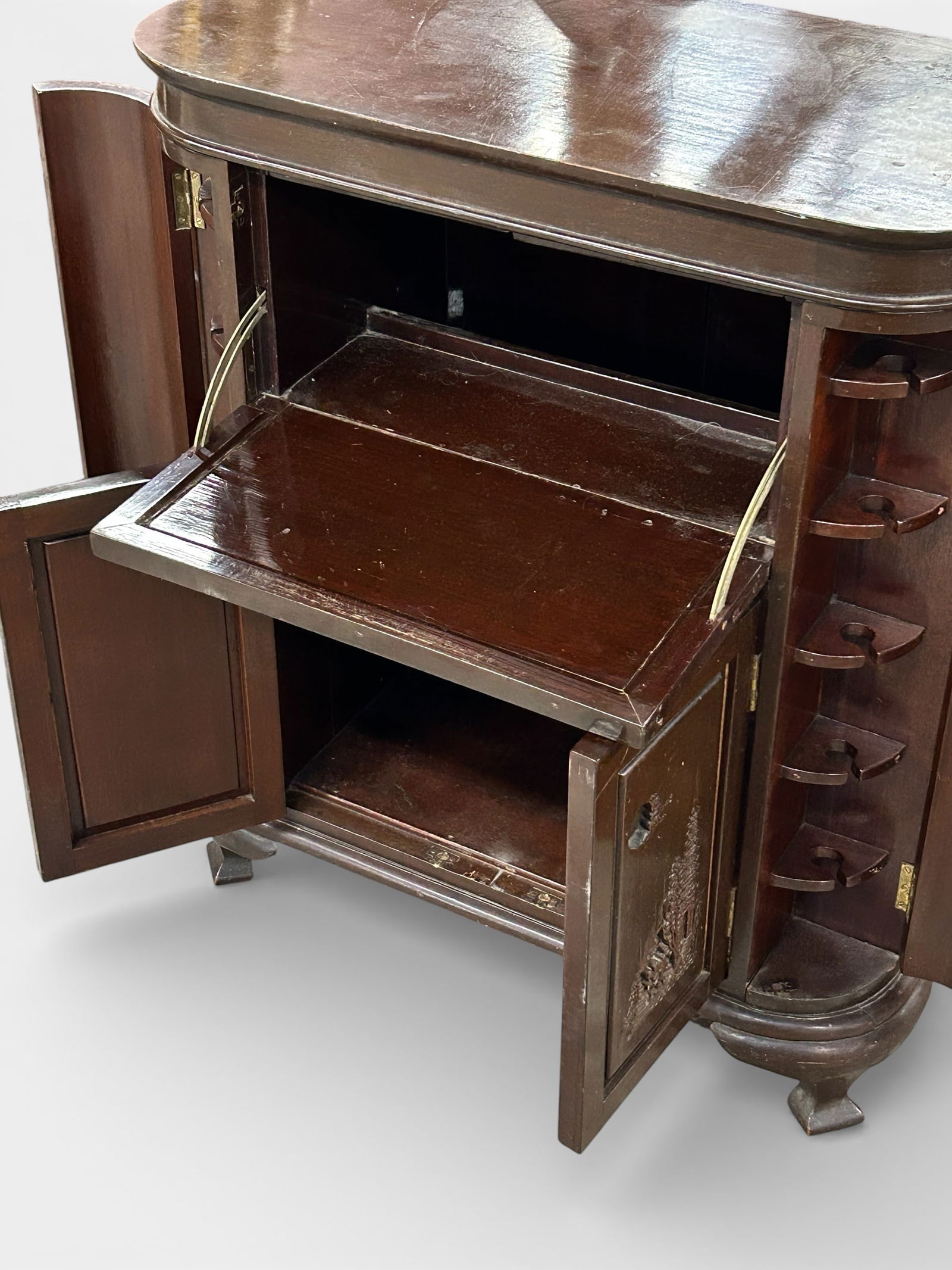 Carved Asian Bar. - 9