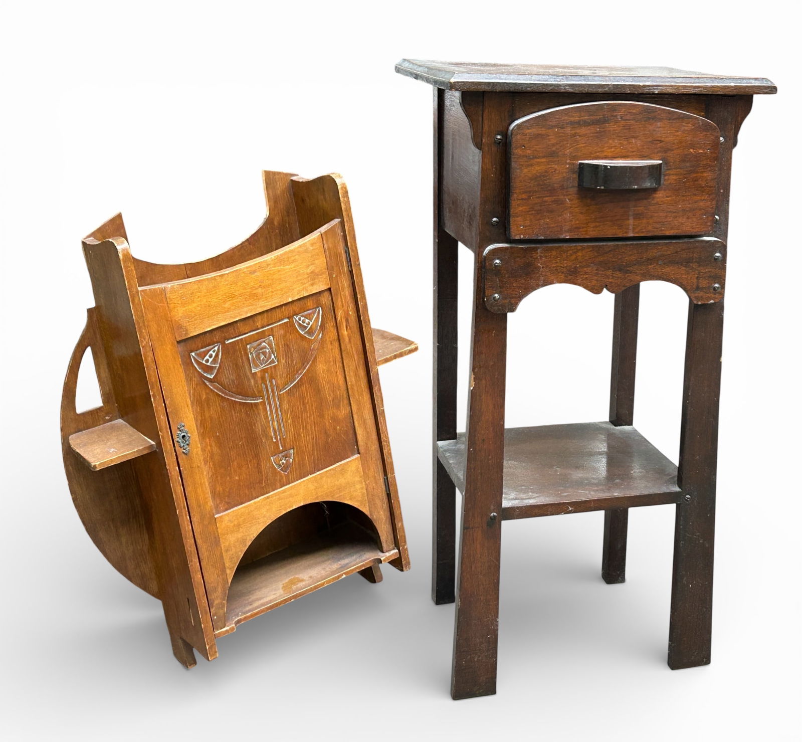 Arts and Crafts Style Side Table & Wall Cabinet. (1 of 10)