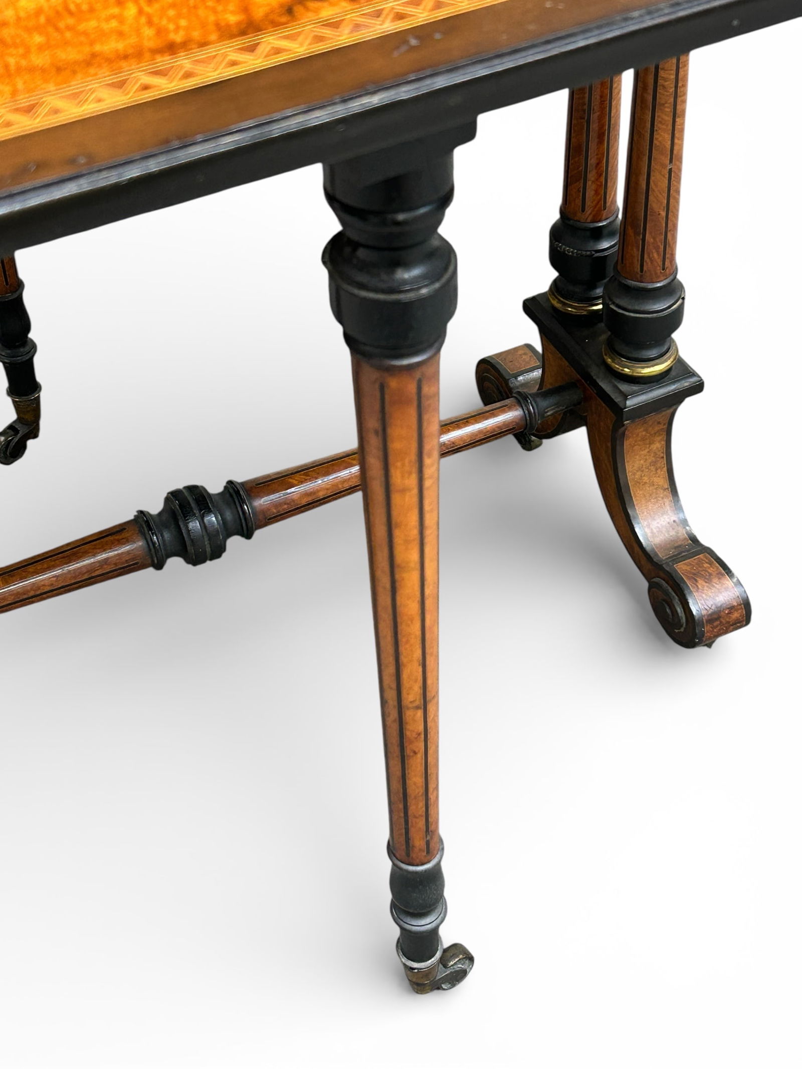 Antique Victorian Sutherland Table. - 11