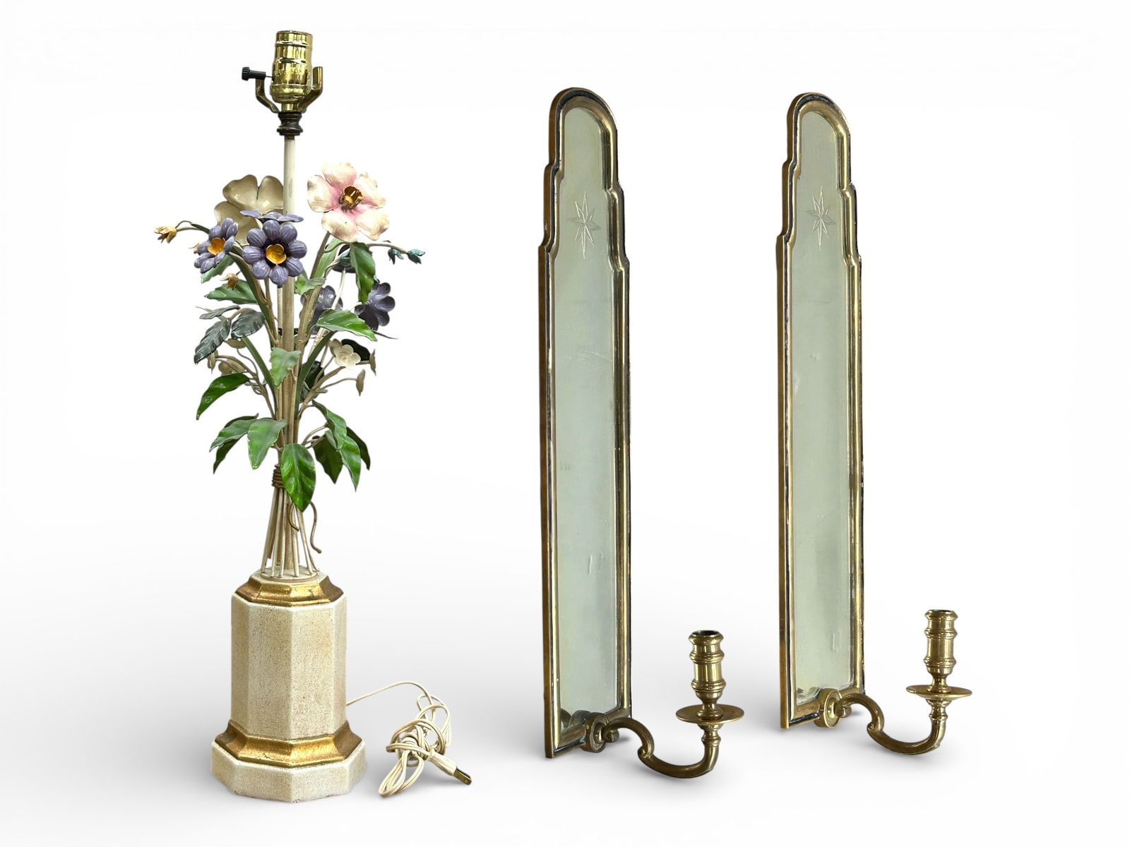 2 Chapman Mirrored Sconces & Toleware Lamp. (1 of 11)