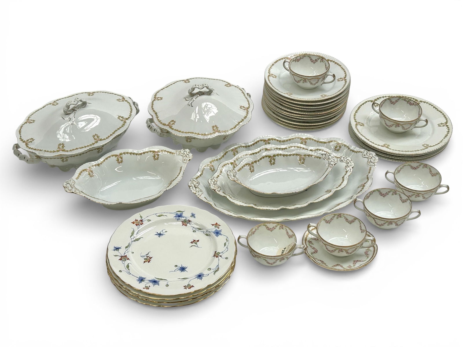Lot: Heinrich & Co, Limoges, & Royal Crown Derby. (1 of 15)
