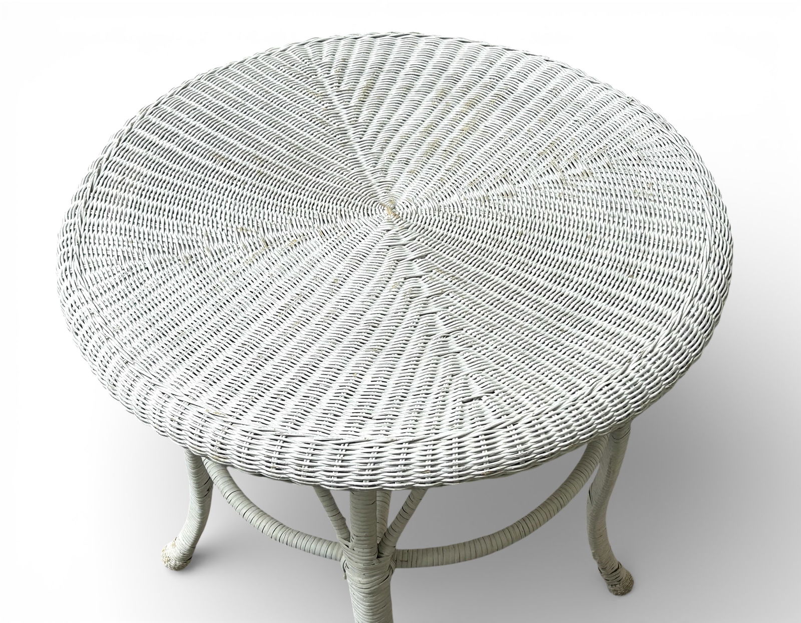 White Wicker Sofa & Three Tables. - 13