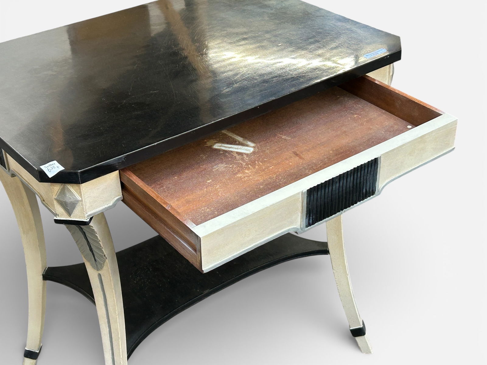 Art Deco Style End Table. - 5