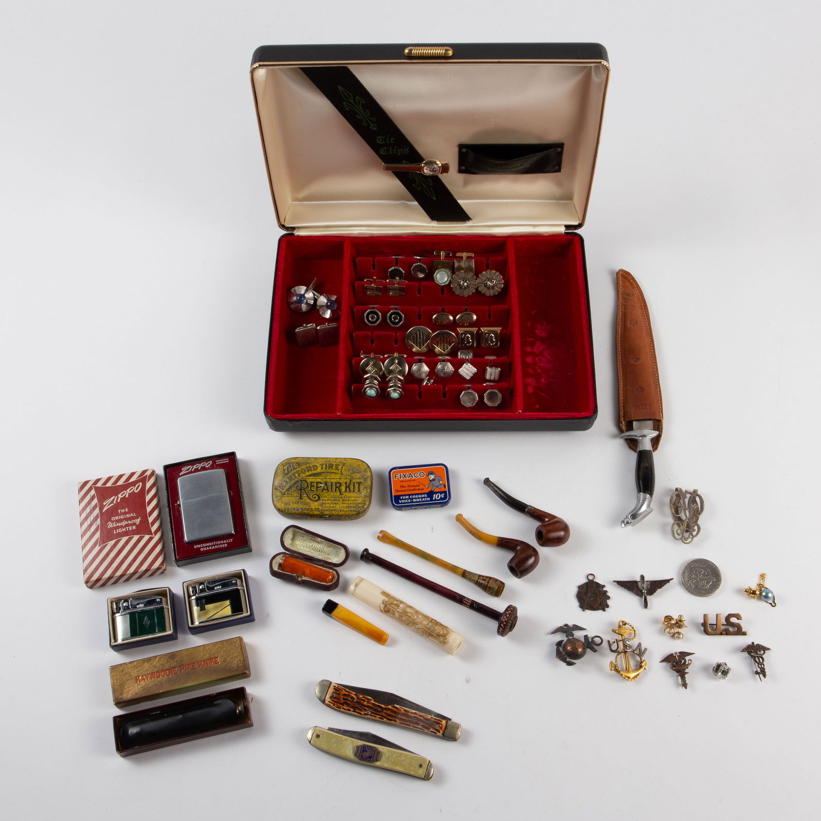 Lot: Cuff Links, Pipes, Cigarette Holders, Lighter (1 of 14)