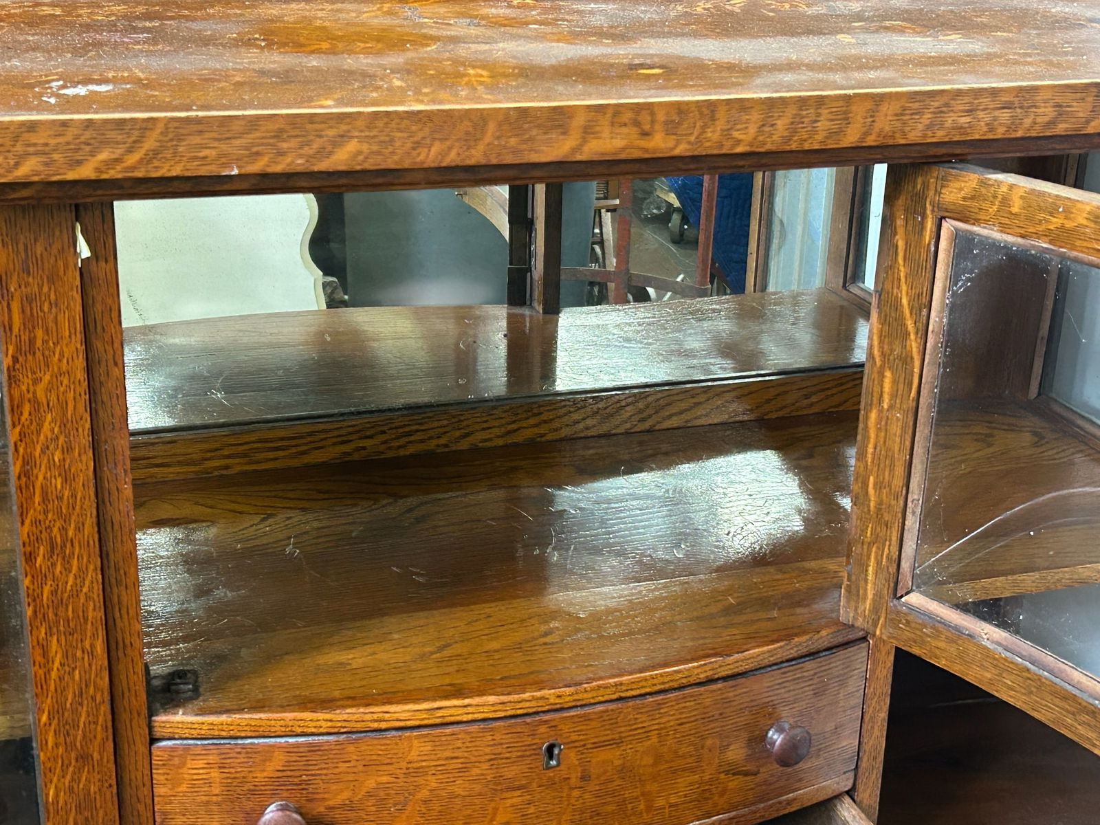 Antique Tiger Oak Display Case. - 6