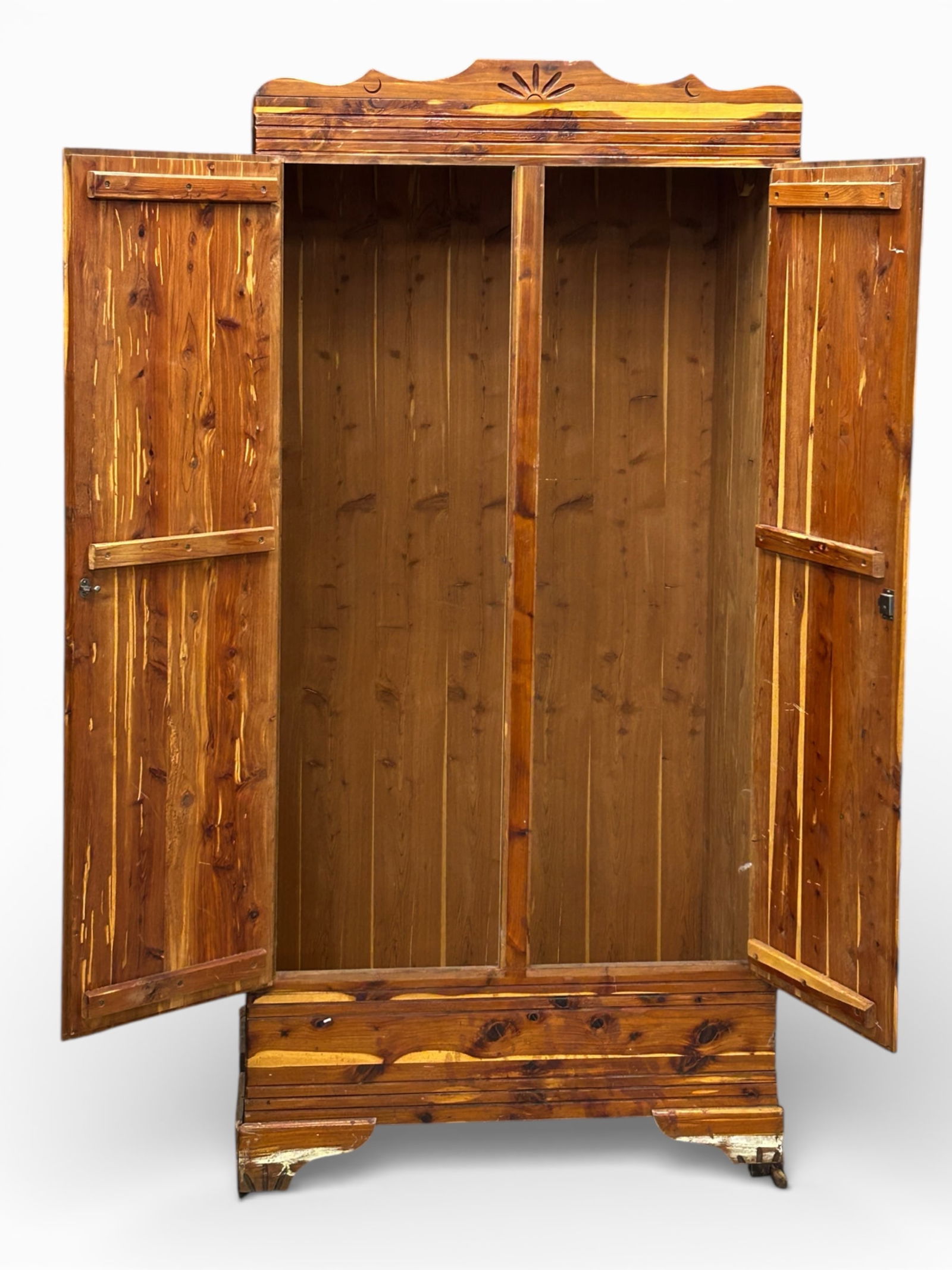 Vintage Pine Wardrobe. - 9