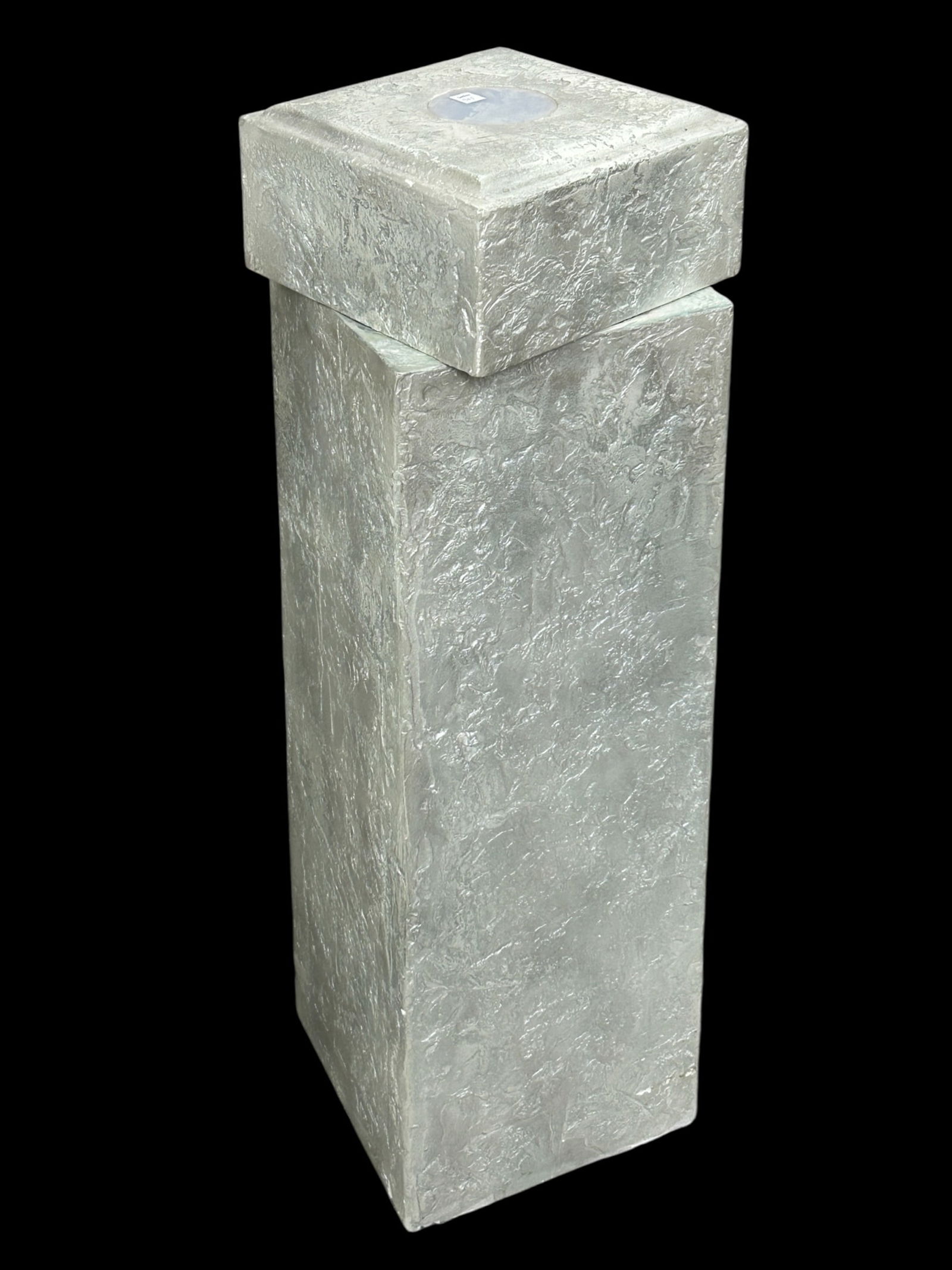 Two Pedestals with Rotating Tops. - 7