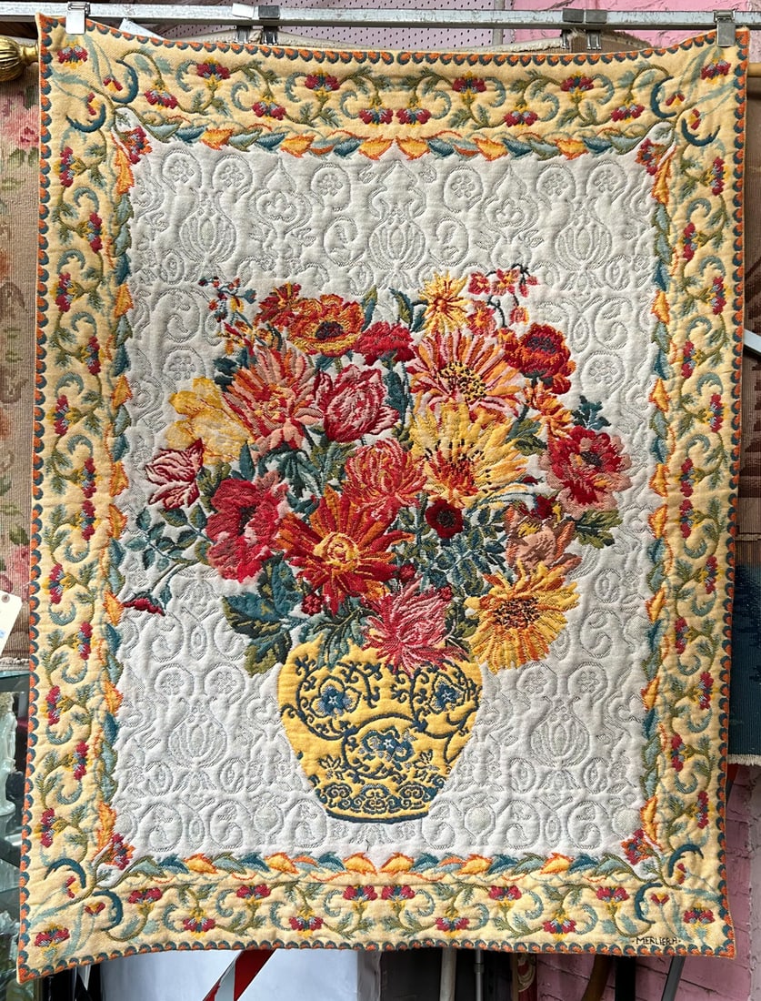 4' 1" x 5' 5' Floral "Puffy" Tapestry.: The tapestry looks to be in good overall condition. In-house shipping is available for this tapestry. Please see our website regarding our in-house shipping procedures.