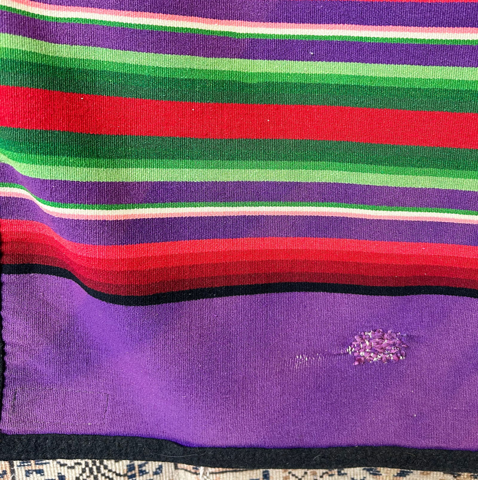 4' 8" x 6' 2" Pendleton Beaver State Wool Blanket. - 3