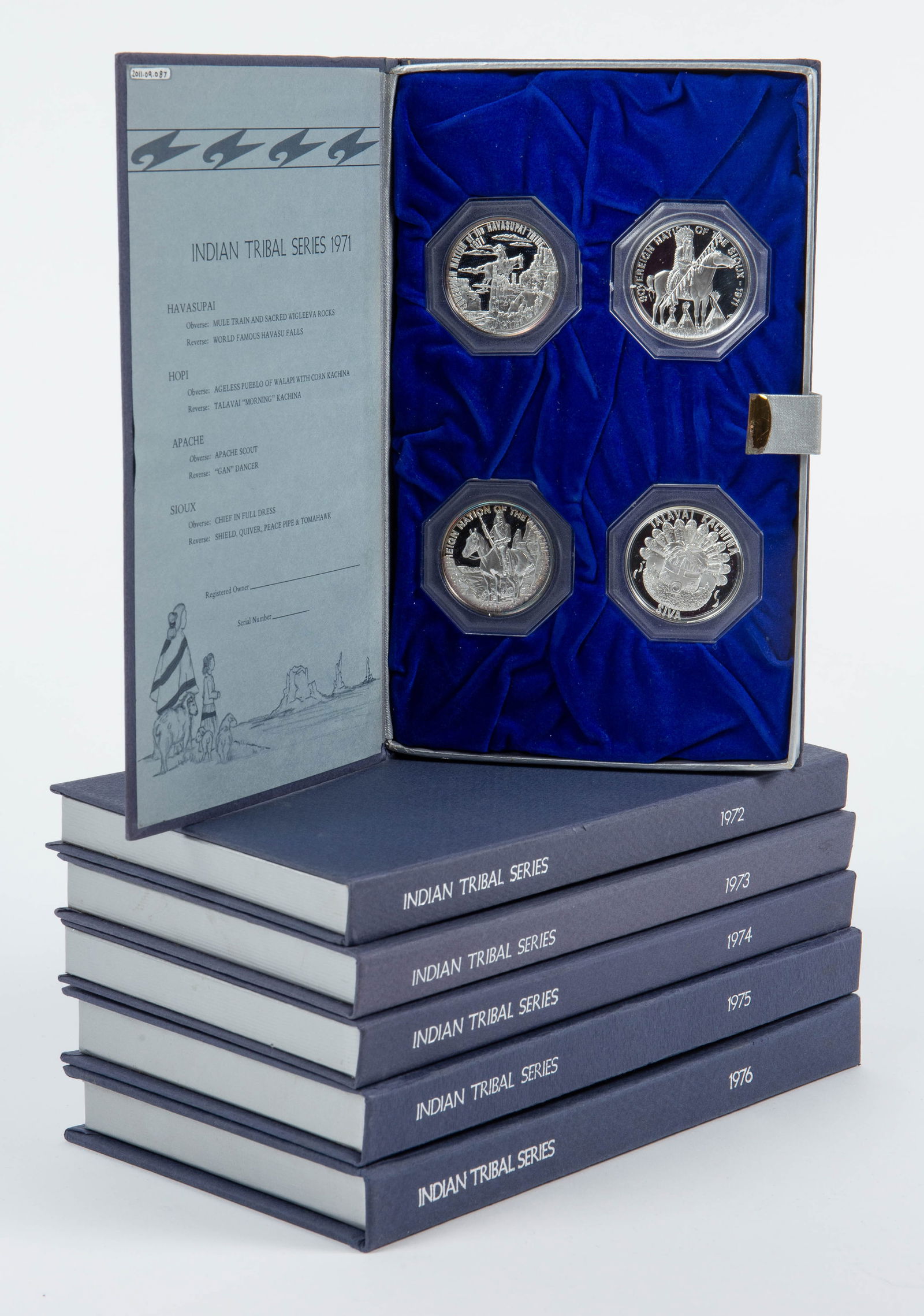 Full Indian Tribal Series, .999 Silver Medallions.: The Franklin Mint issued collection contains 6 sets of 4 to 6 .999 fine silver medallions in each book, commemorating the Indian tribes of America. The lot contains the full 6 set collection from
