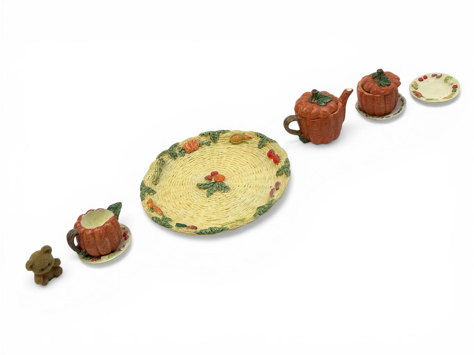 Lot: Seth Thomas Clock, MOP Opera Glasses, etc. - 12