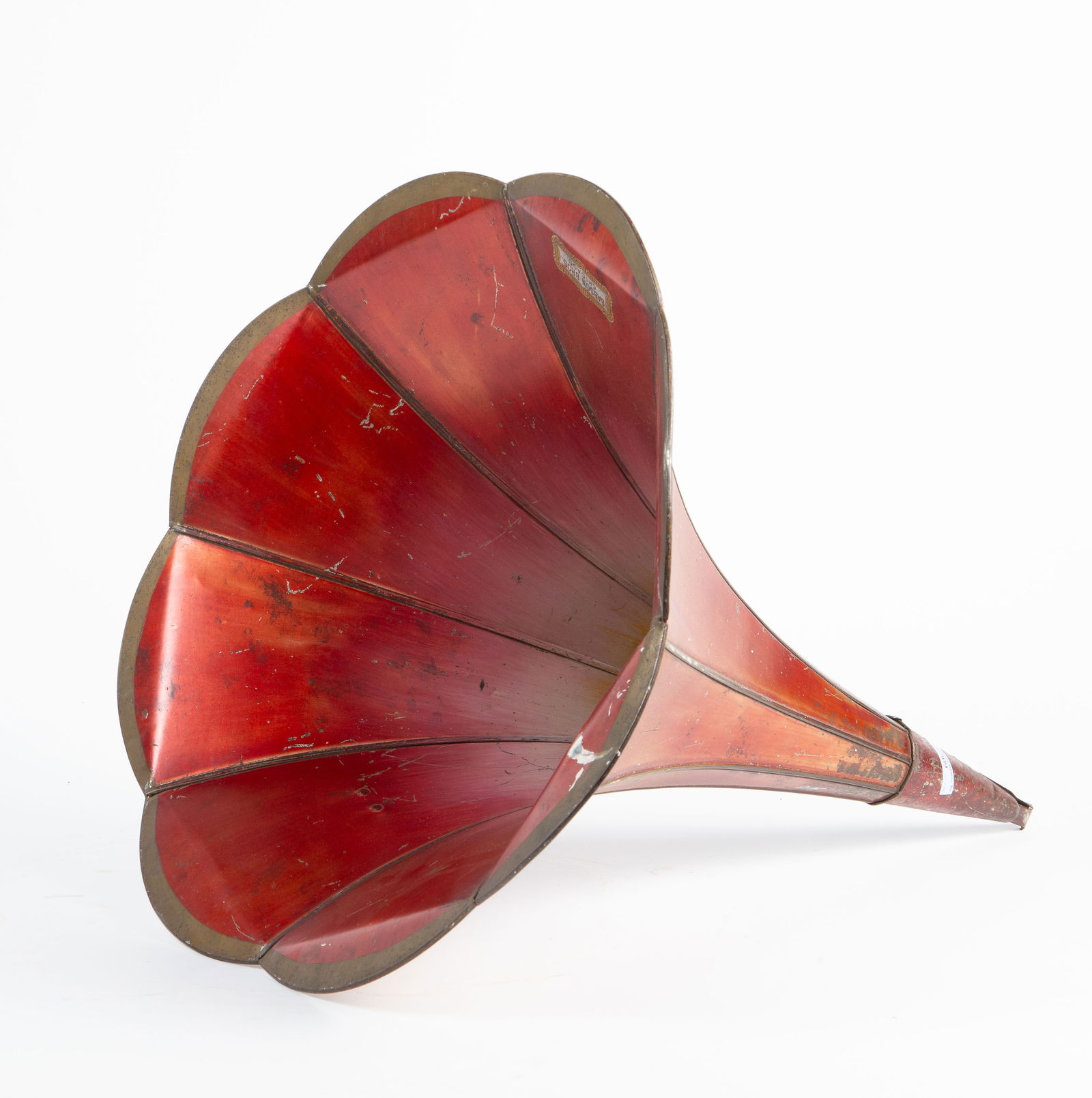 Babson Bros. Chicago Antique Phonograph Horn.: There are several scratches and dents present. The horn measures 18 1/2" x 18 1/2" x 24". In-house shipping is available. Please see our website regarding our in-house shipping procedures.