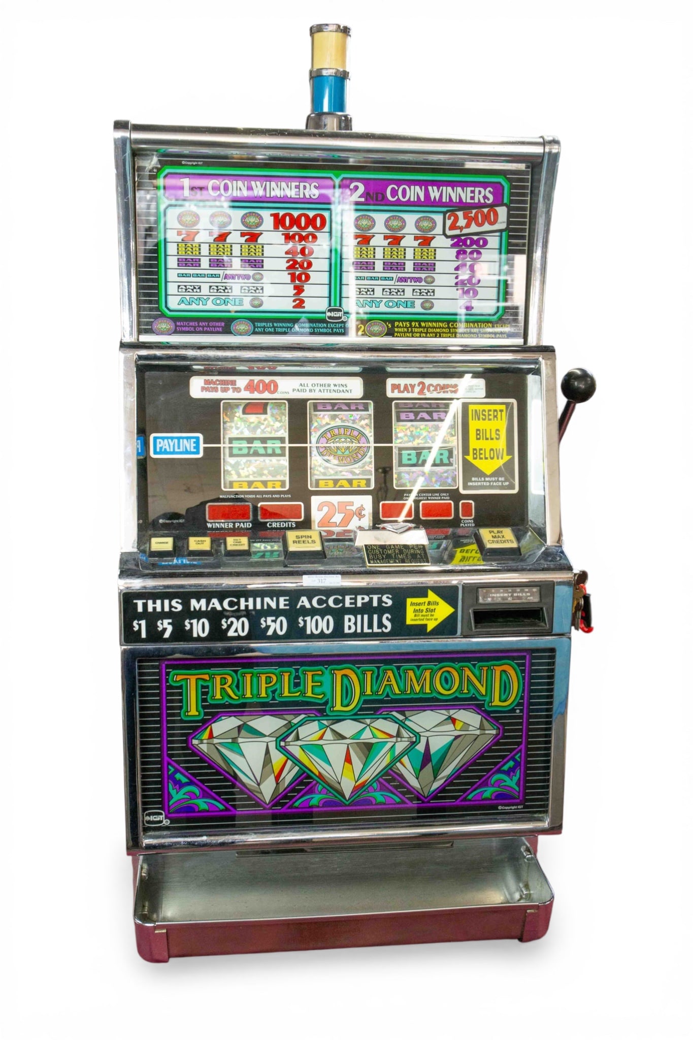 IGT Triple Diamond 25 Cent Slot Machine. (1 of 10)