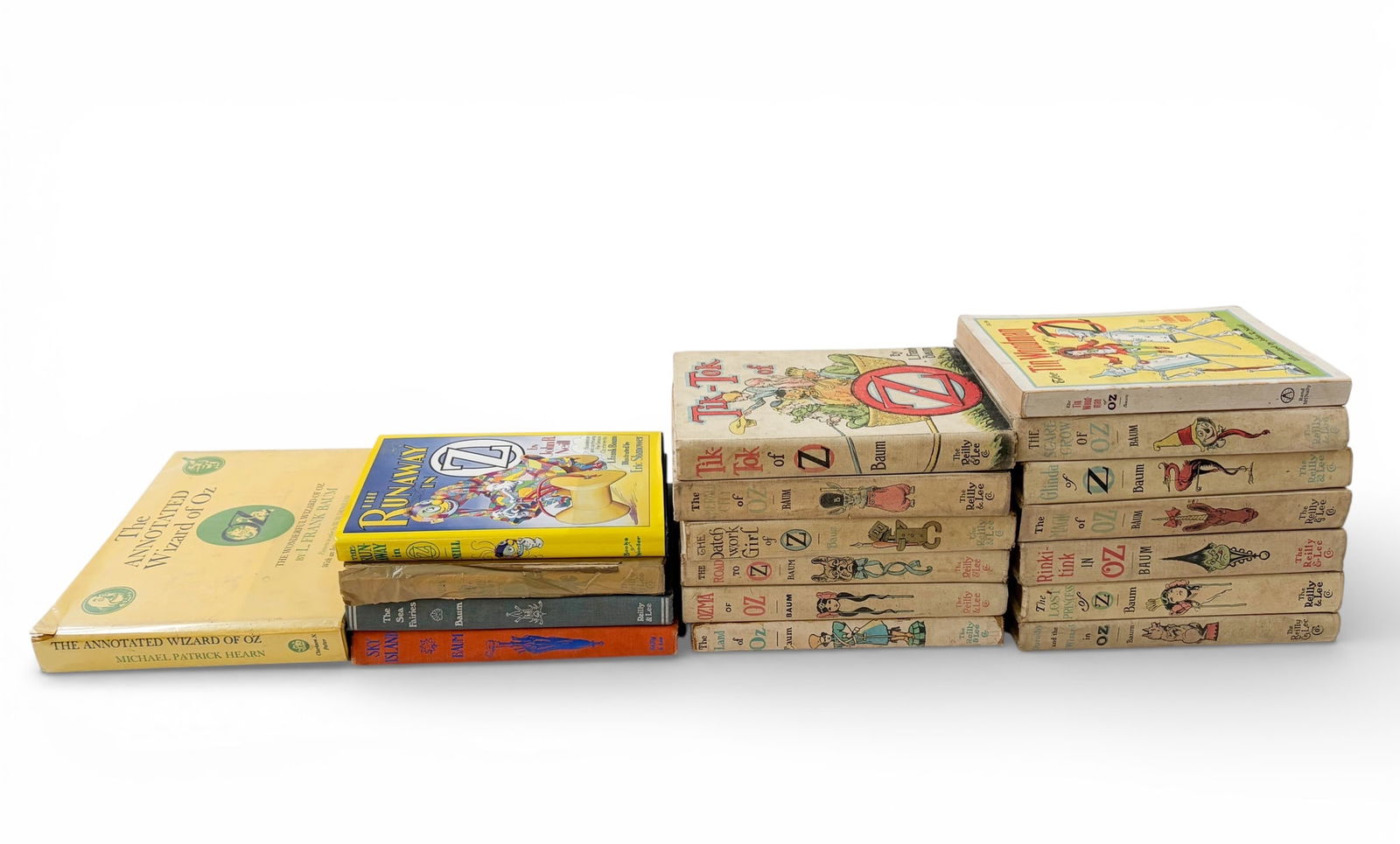 Collection of Old L. Frank Baum "Oz" Books. (1 of 16)