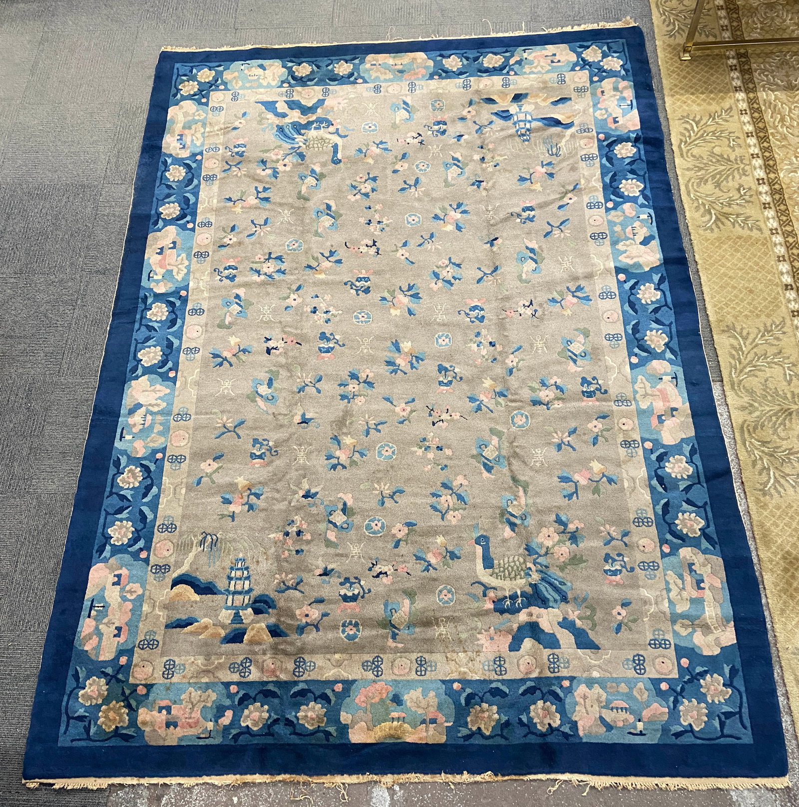 7' 4" x 10' 1" Grey Chinese Peking Rug. (1 of 5)