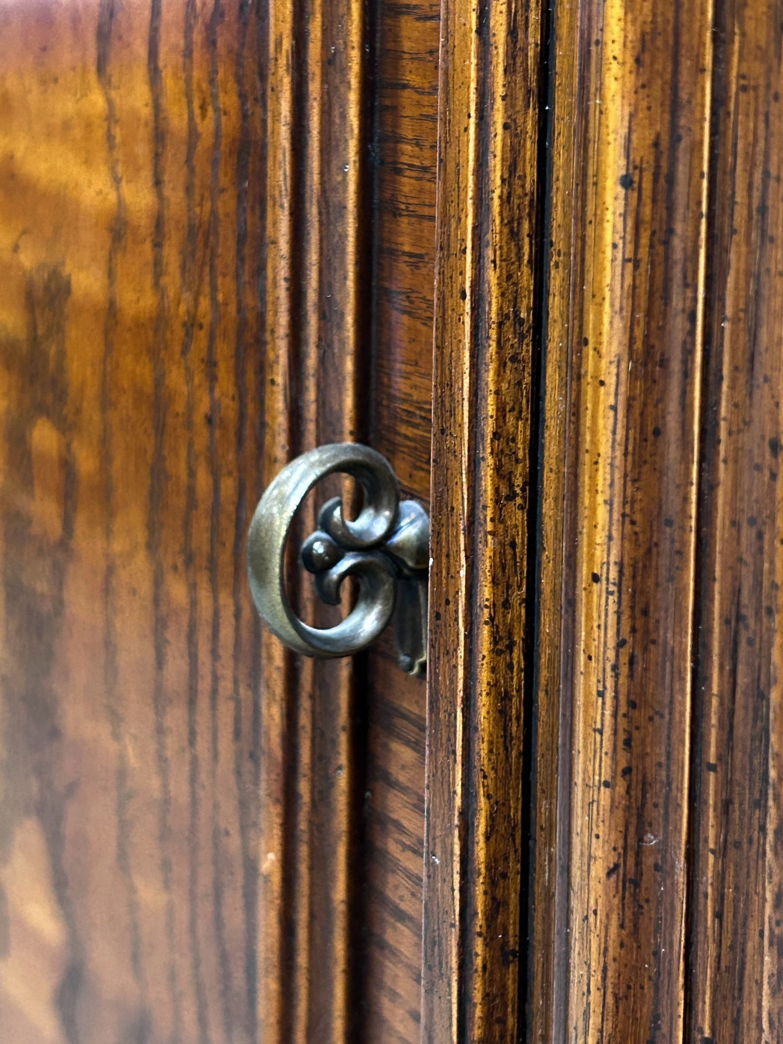 Henredon Oak Sideboard. - 6