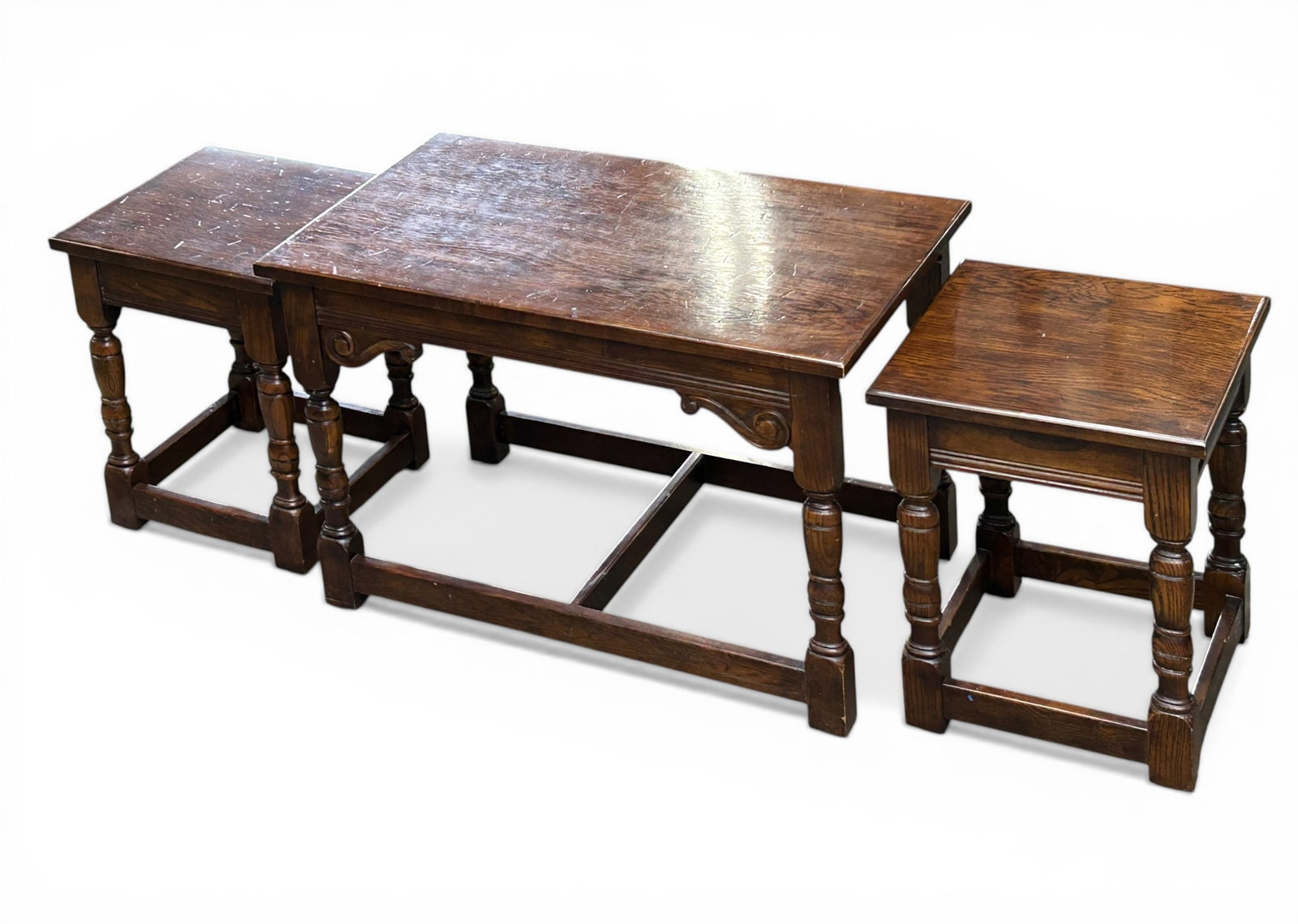 Vintage Oak Nesting Table Set. - 2