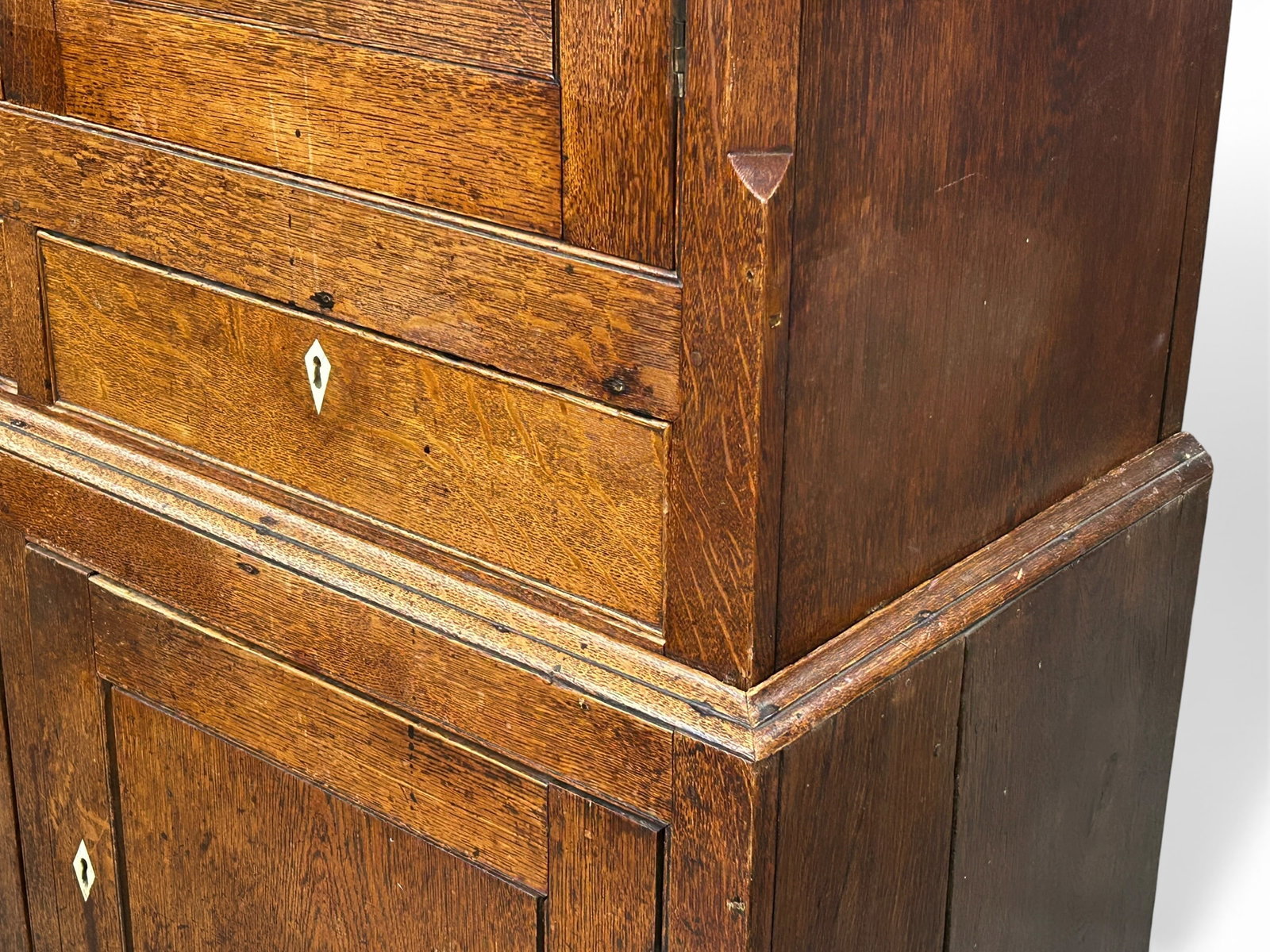 Antique Oak Cabinet (Missing Back). - 3