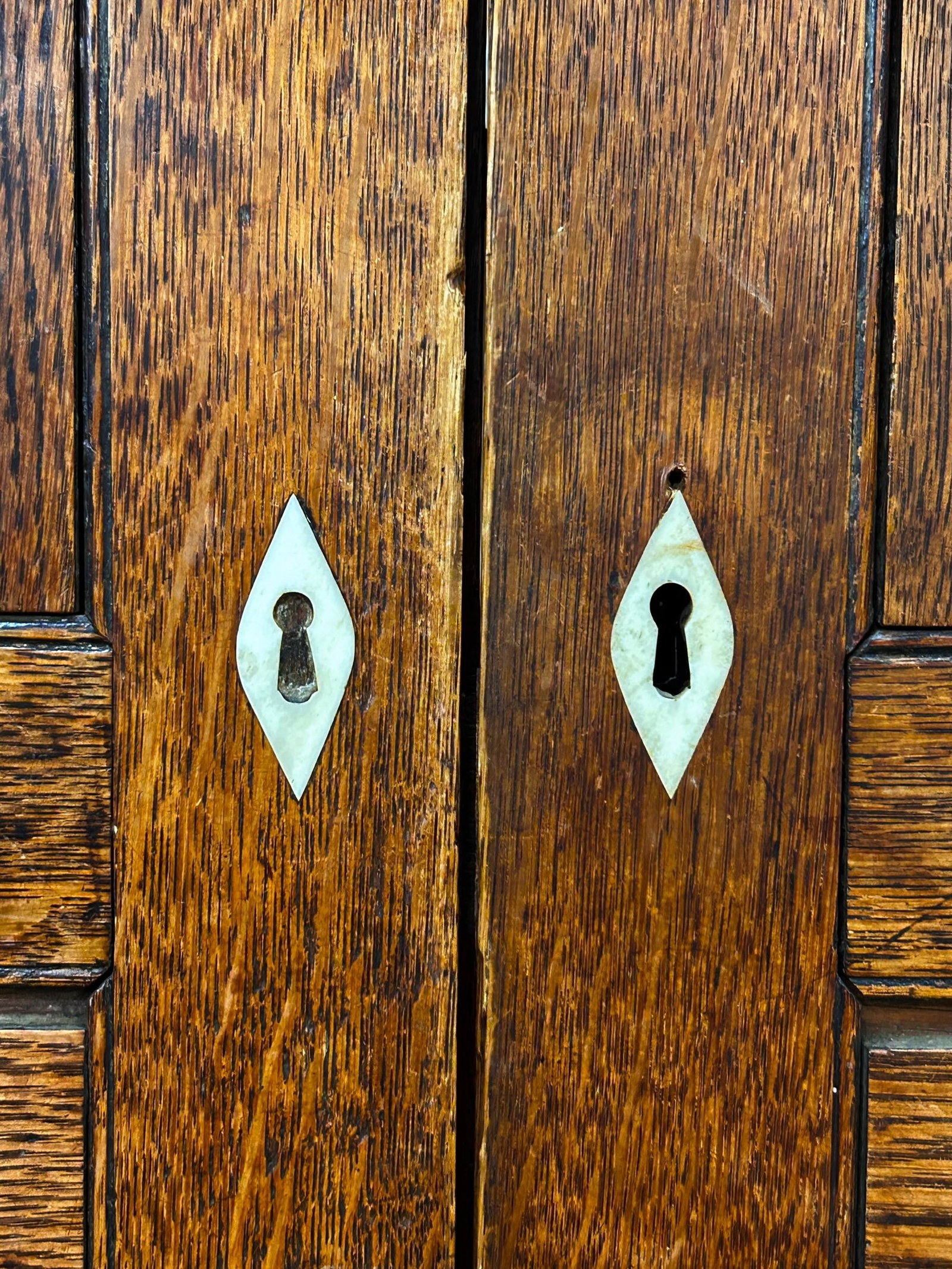 Antique Oak Cabinet (Missing Back). - 5