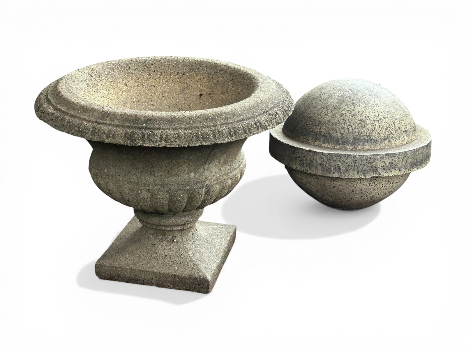 Garden Urn and Lawn Ornament. (1 of 4)