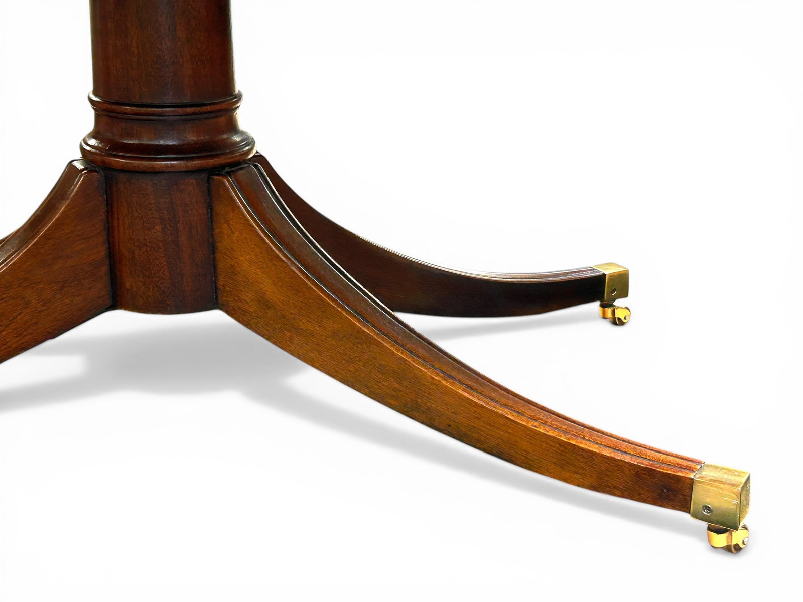 Duncan Phyfe Style Coffee Table. - 8