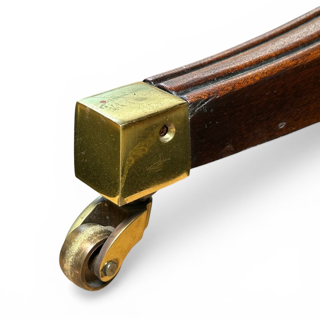 Duncan Phyfe Style Coffee Table. - 9