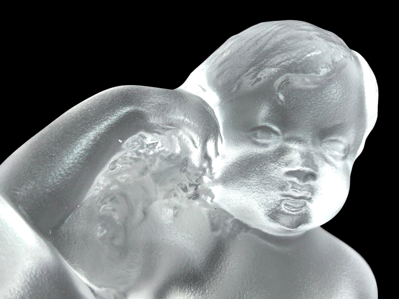 Lalique France "Luxembourg" Frosted Sculpture. - 20
