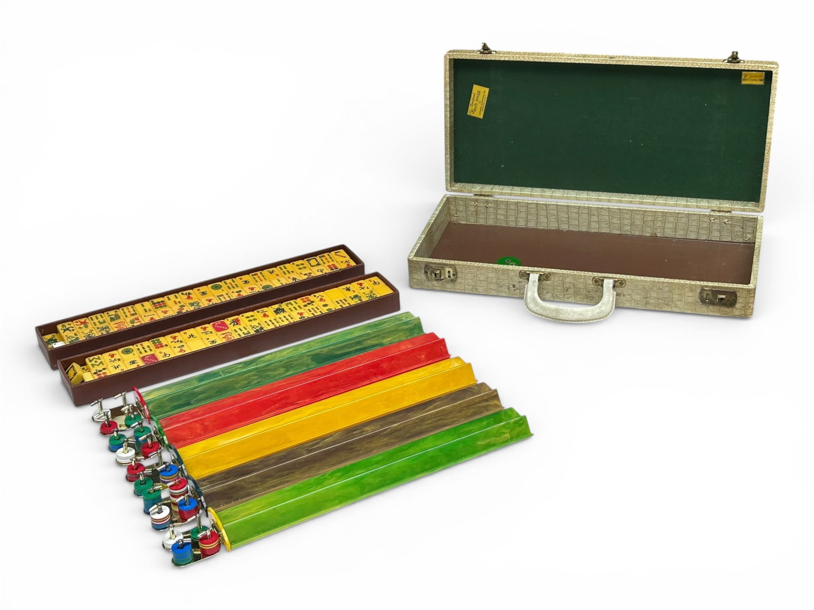 Vintage Cardinal Bakelite American Mah Jongg Set. (1 of 11)