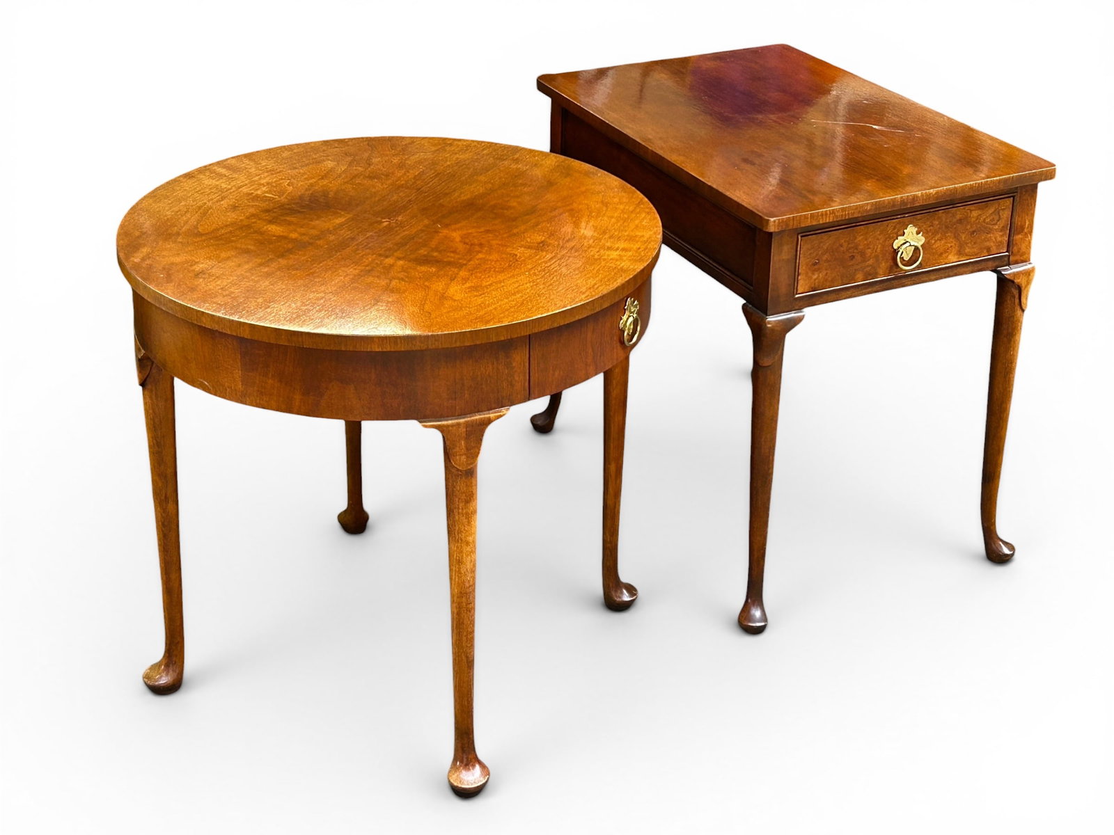 Two Baker Queen Anne Style Side Tables. (1 of 16)