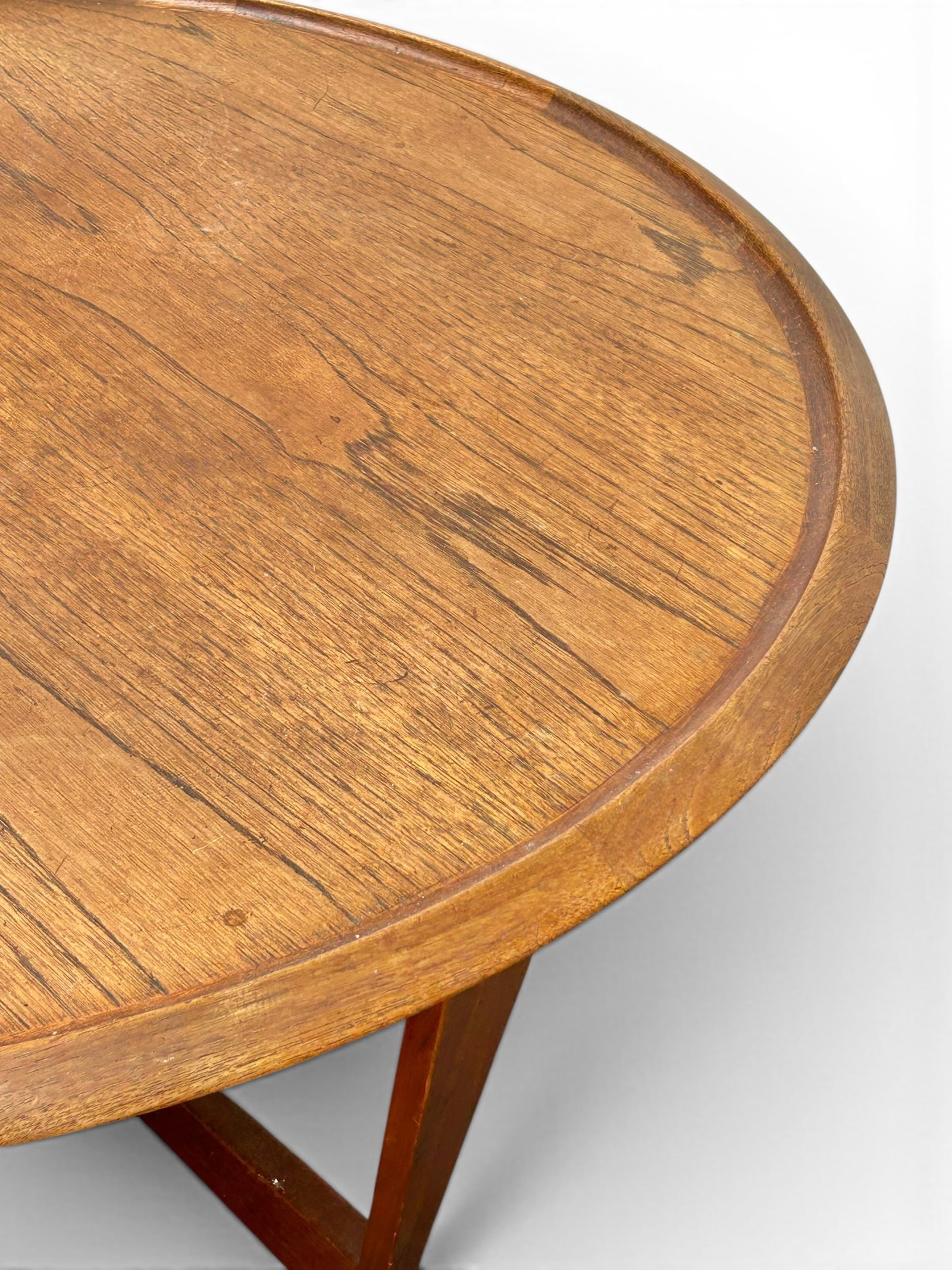 Danish Mid Century Modern Teak Round Coffee Table. - 5