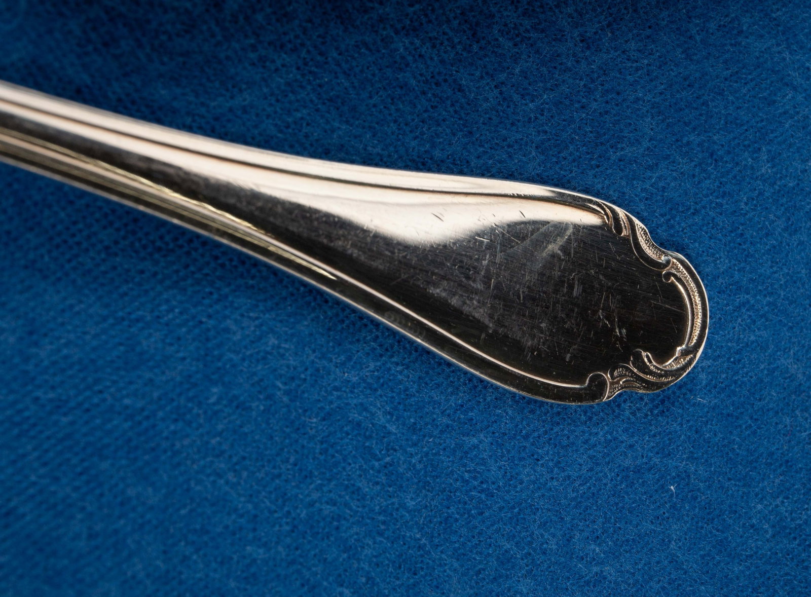 Christofle "Pompadour" Silverplate Flatware Set. - 7
