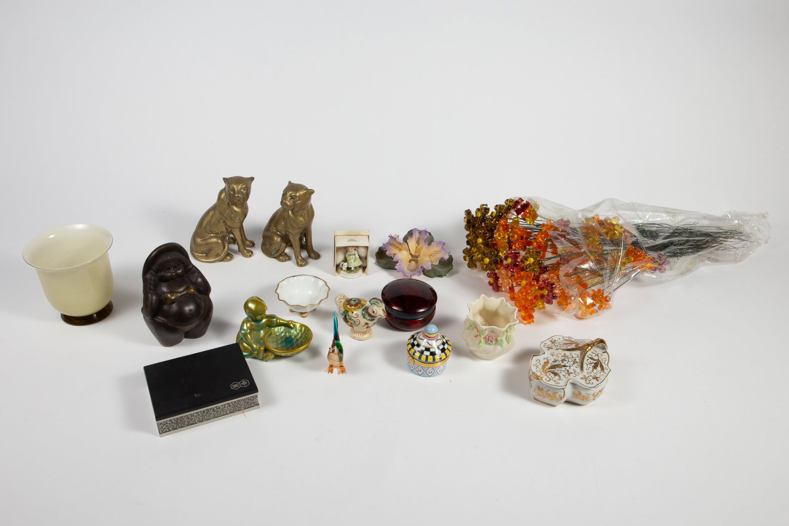 Lot: Zsolnay, Belleek, Muran, Capodimonte, etc. (1 of 14)