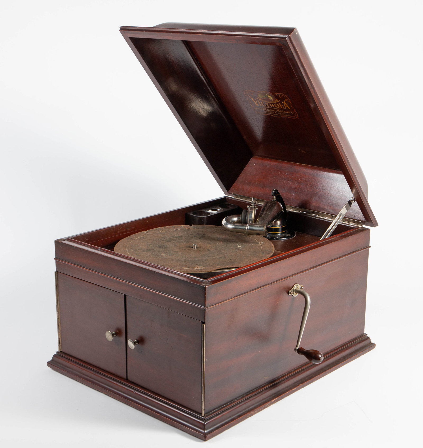 Victrola Table Top Phonograph in Case. (1 of 6)