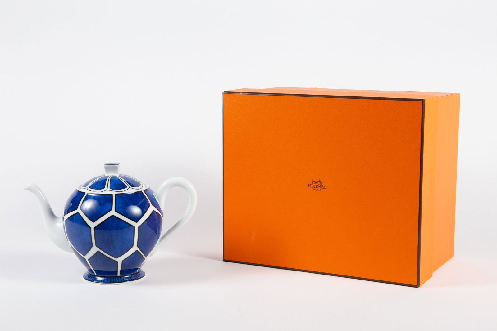Hermes Bleus d' Ailleurs Teapot w/ Box.: The original information booklet is also included. The item appears to be unused, and in beautiful condition. With the lid on, the teapot measures 10 3/8" x 6" x 7 1/8". The box measures 12 5/8" x 10